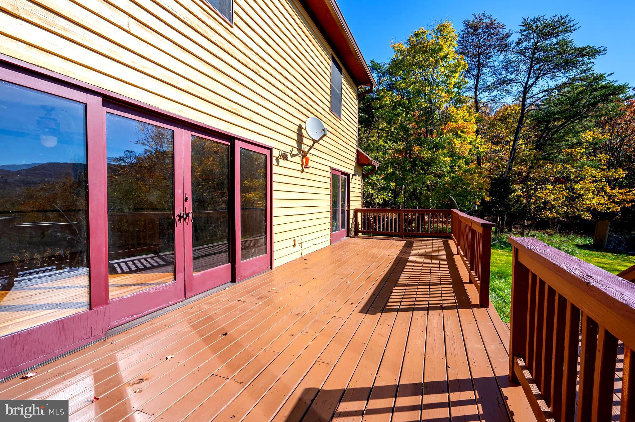 MIDDLE RIDGE ESTATES - Residential