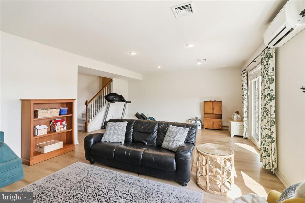 SUMMERFIELD AT ELVERSON - Residential