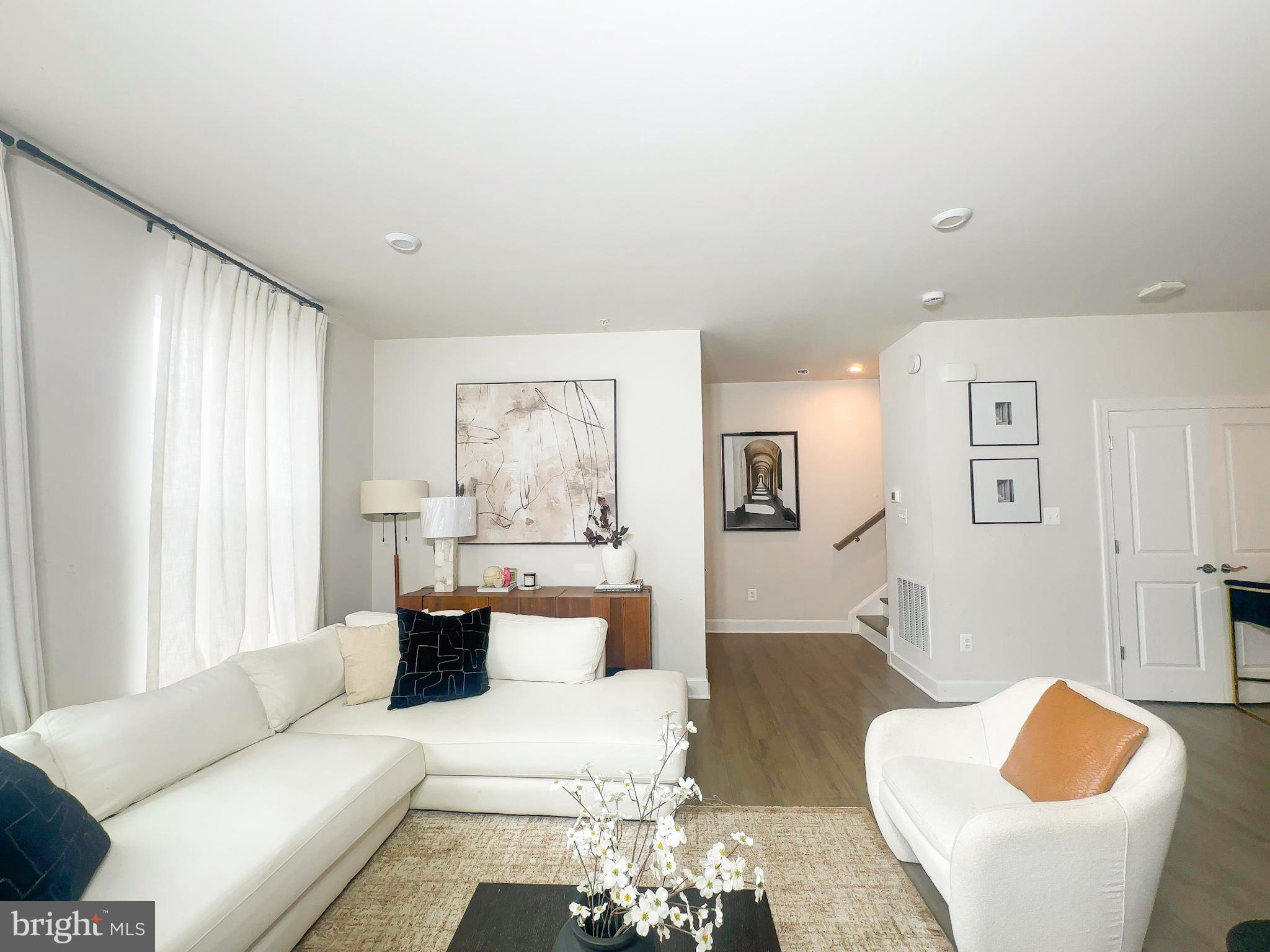 MARLBORO RIDGE - Residential