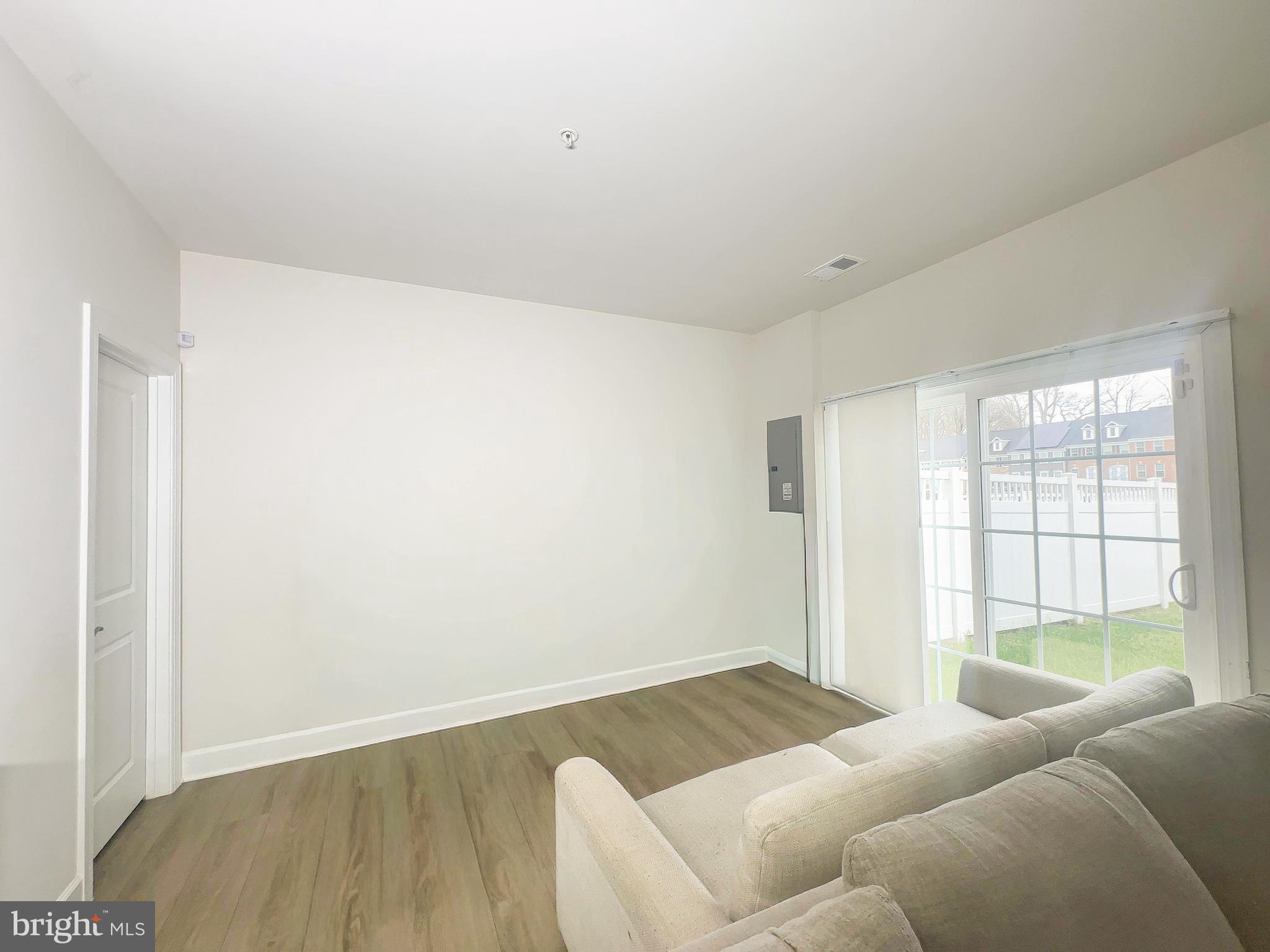 MARLBORO RIDGE - Residential