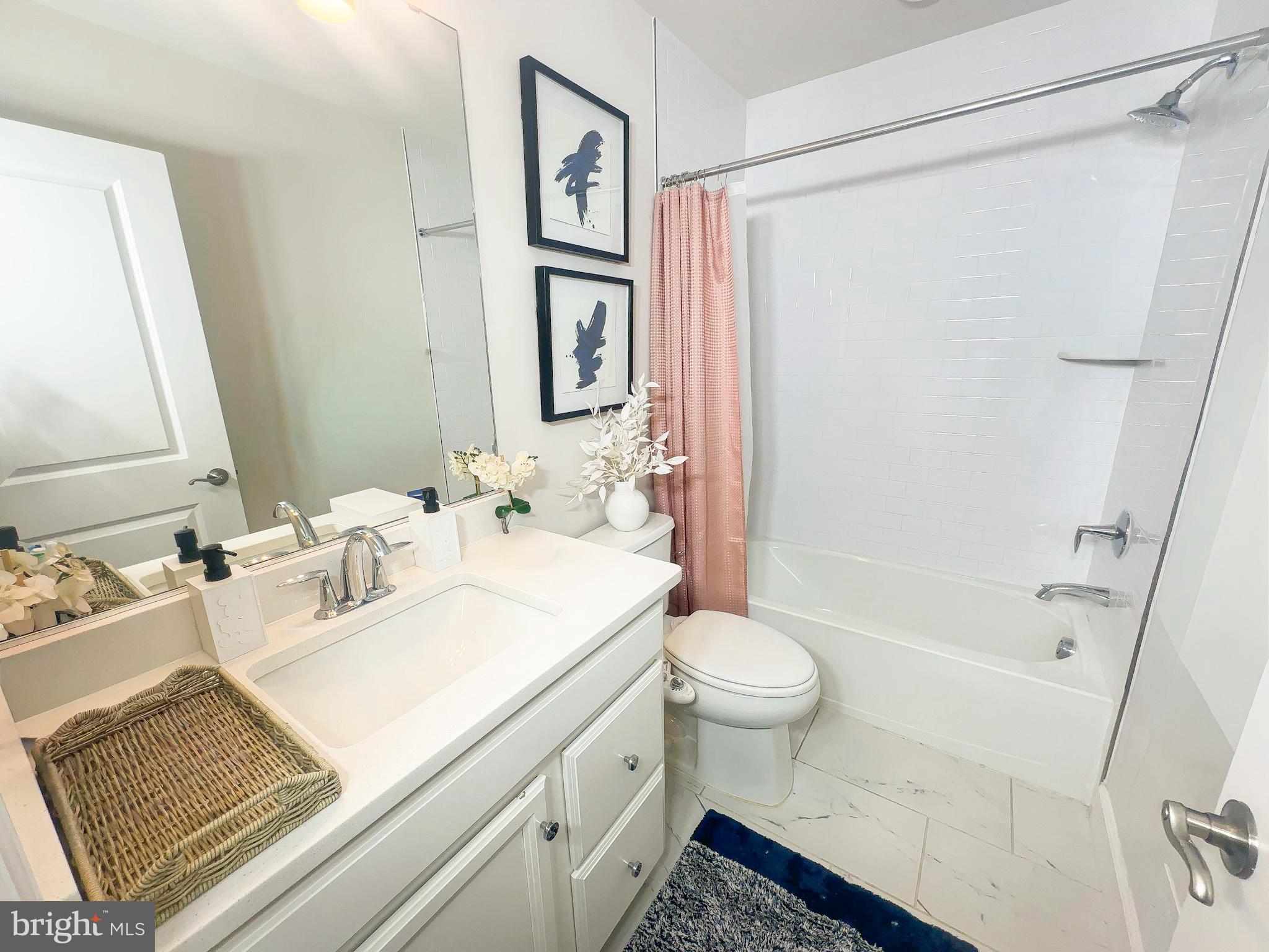 MARLBORO RIDGE - Residential