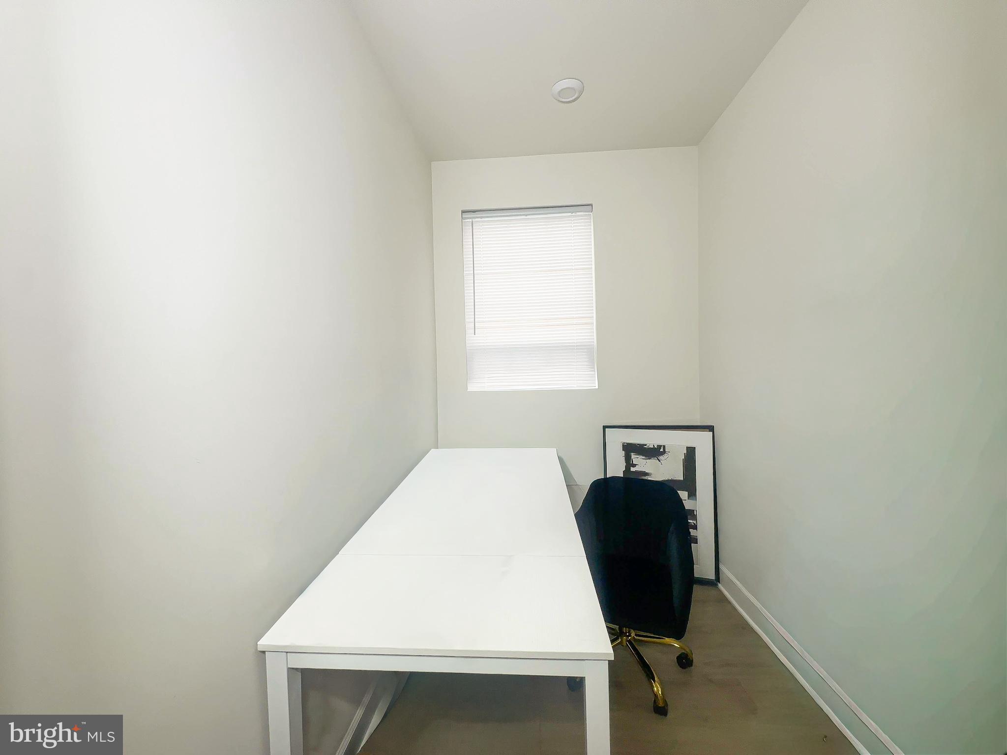 MARLBORO RIDGE - Residential