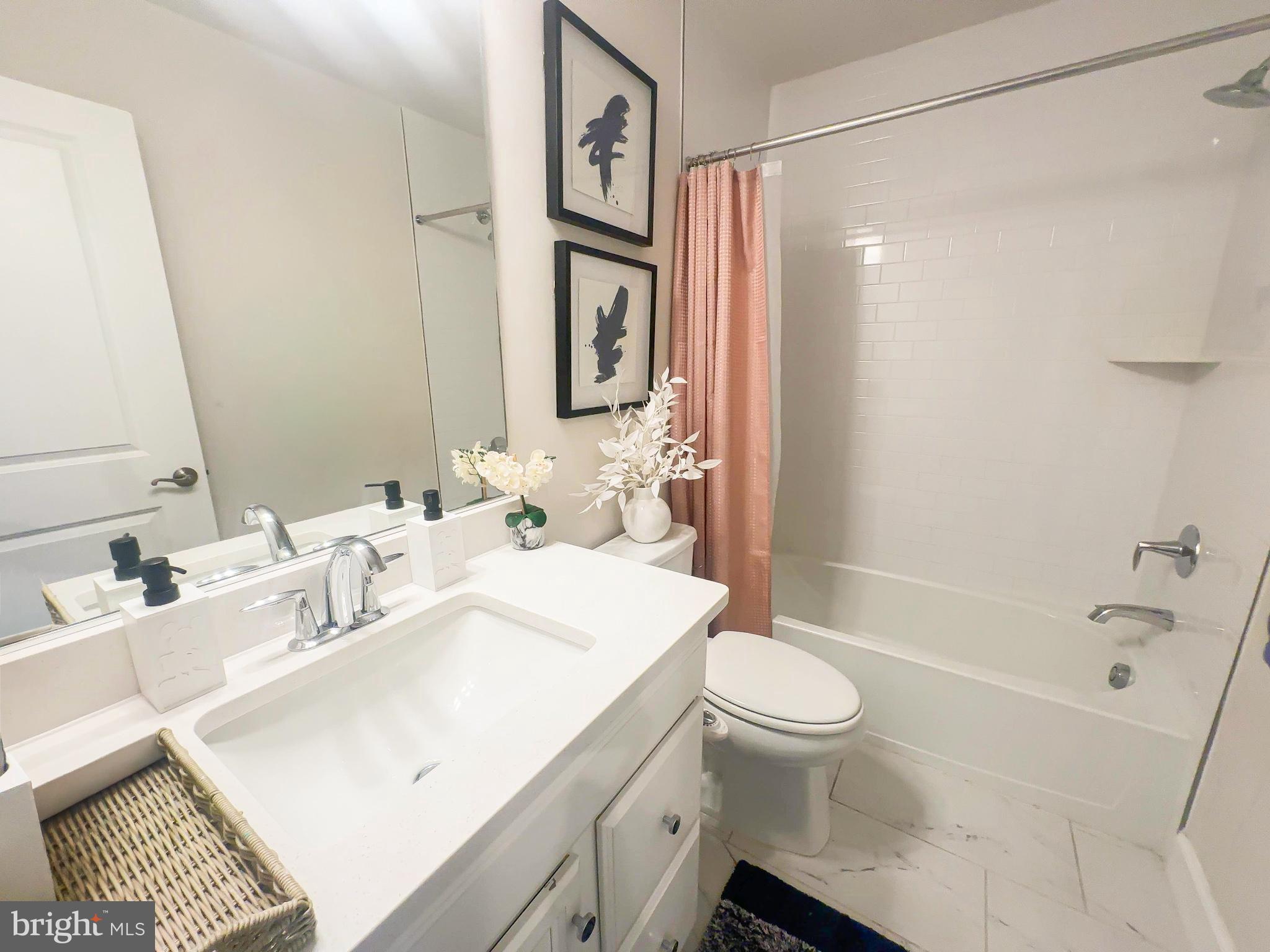 MARLBORO RIDGE - Residential