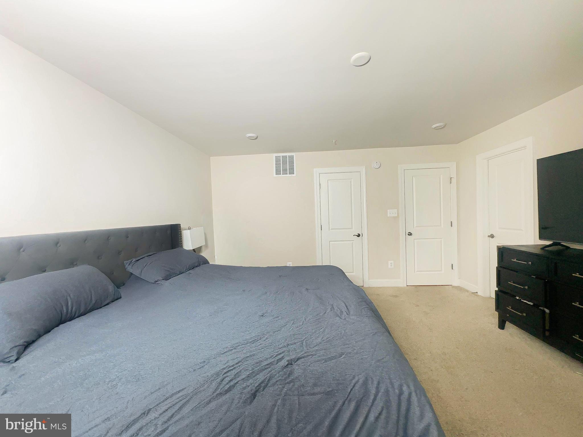 MARLBORO RIDGE - Residential