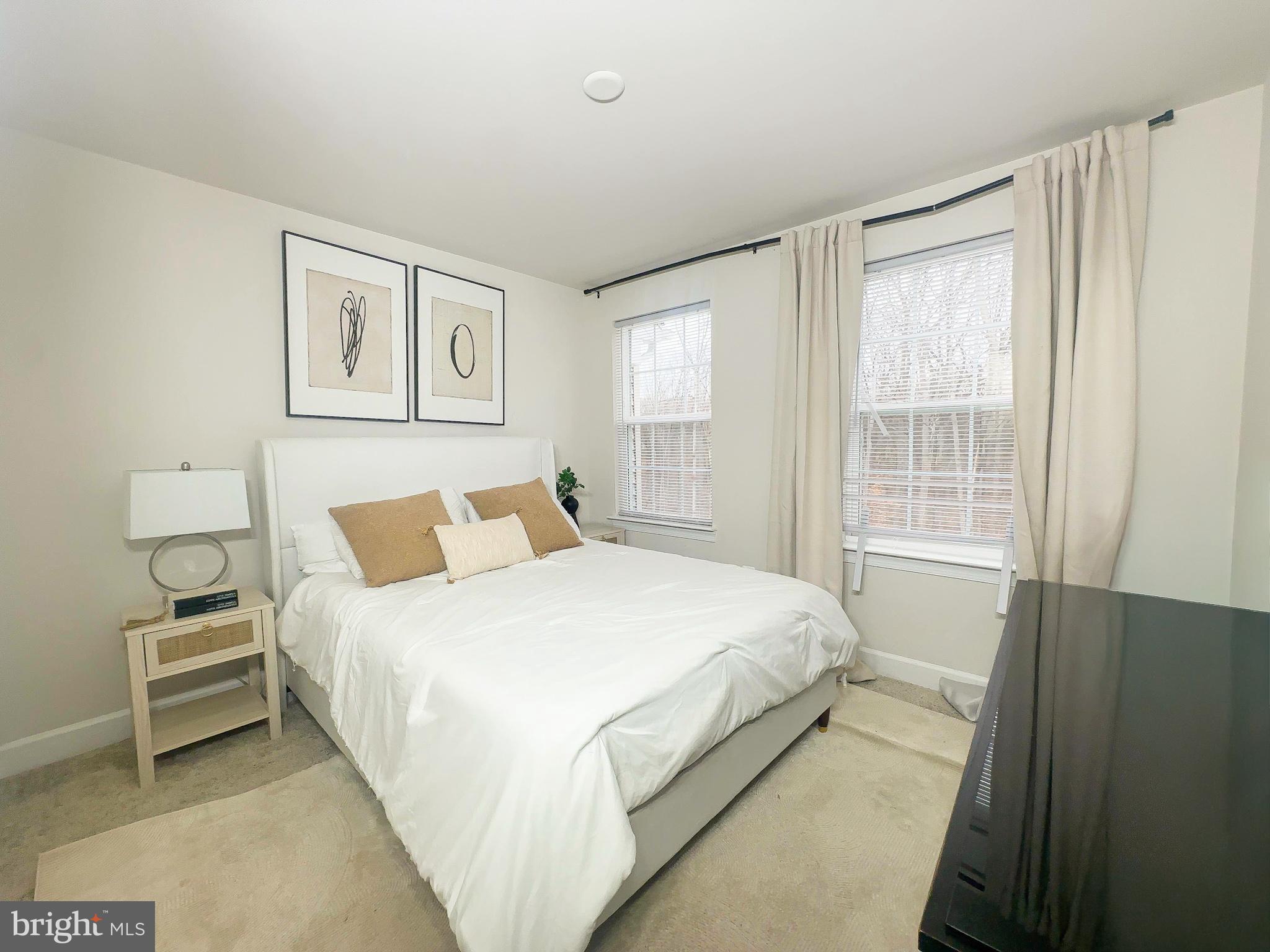 MARLBORO RIDGE - Residential