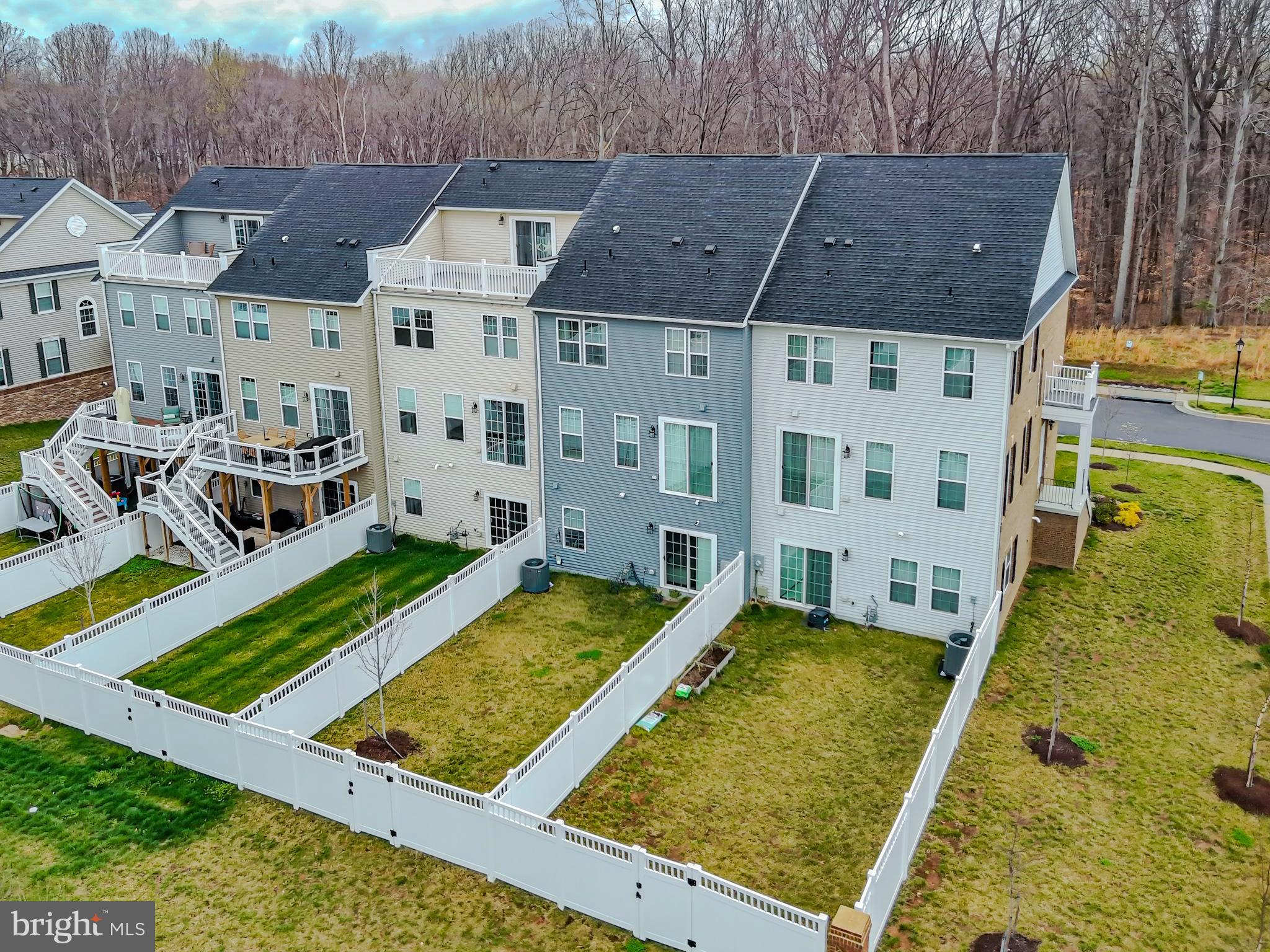 MARLBORO RIDGE - Residential