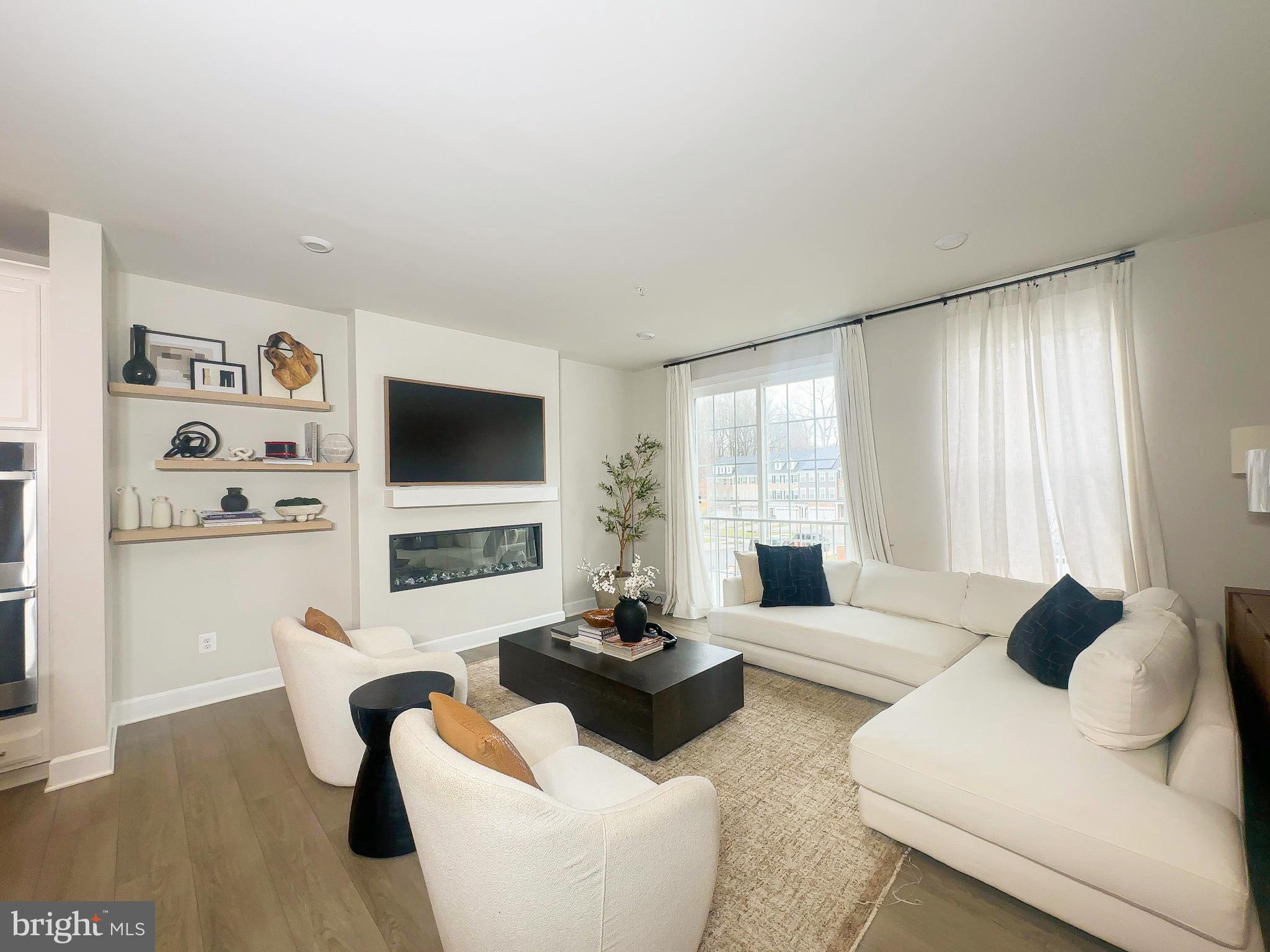 MARLBORO RIDGE - Residential