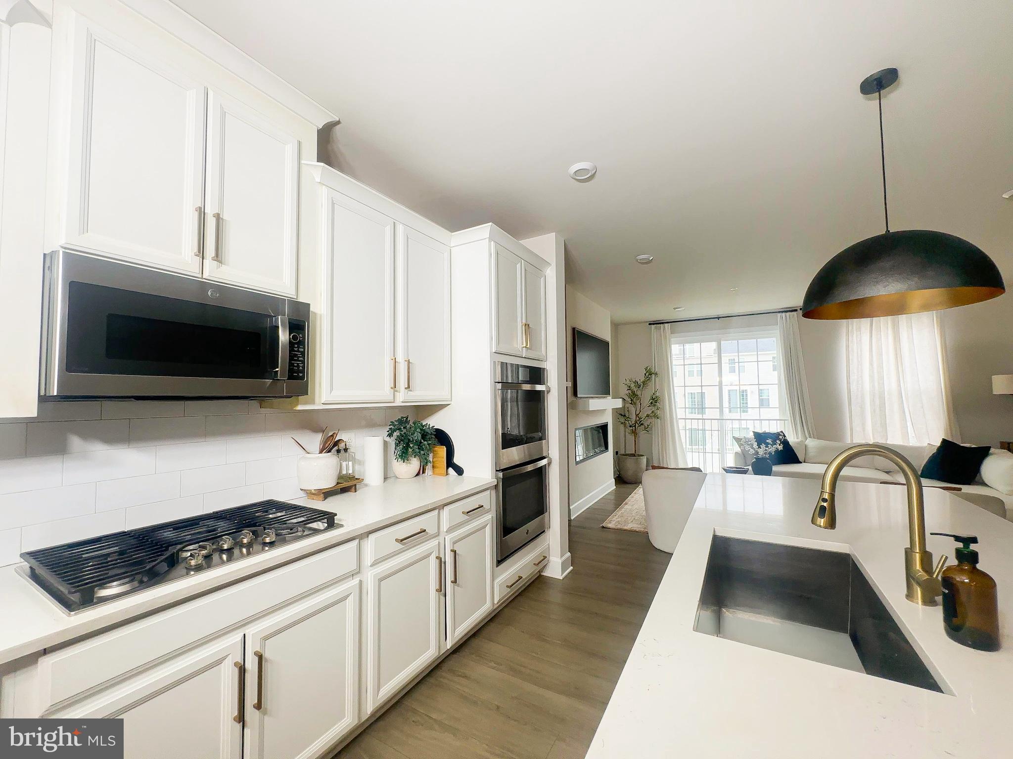 MARLBORO RIDGE - Residential