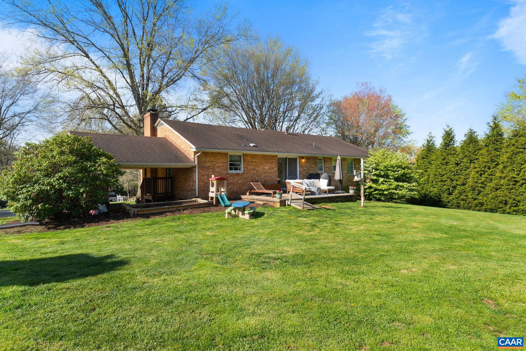 WALNUT GROVE FARM - Residential