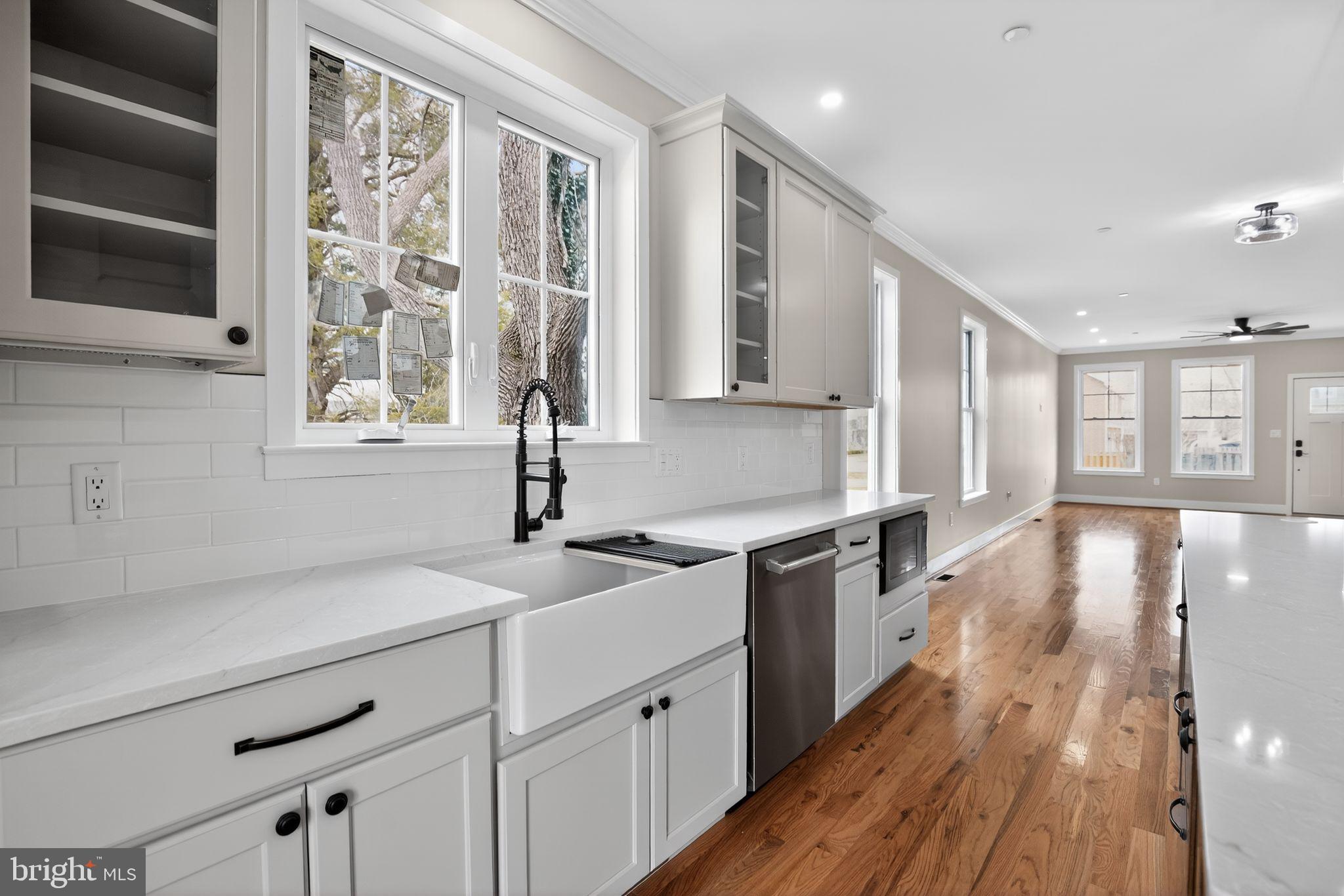 AVONDALE - Residential