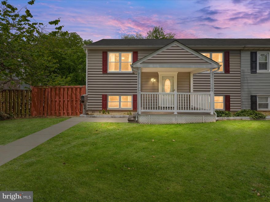 Experience Pasadena living in the Lake Riviera neighborhood! This Split-Foyer duplex home sits in a quiet court just a short walk to the water.  This home offers a blend of interior functionality and a big fenced in yard perfect for hosting friends or family. On the upper level you will find Cherry hardwood flooring in the 3 bedrooms, living room and dining room. The primary bedroom en suite hosts a walk-in closet that is attached to the primary bath with a stand up shower and a jacuzzi tub. The lower level of this home is perfect for entertaining guest,  the easy flow from the living room to your own personal bar with the access to the back yard makes it convenient to hang out in the screened in gazebo and enjoy the amazing summer weather.  This private flat and functional yard is a dream for any home owner! Curb appeal, location, interior space, yard size, this is the home that checks off the boxes! Recent upgrades include a newer roof, siding, windows, HVAC, and insulation. **NO HOA!!!**