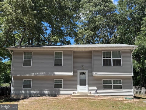 Homes For Sale - 561 White Sands Drive<br/> LUSBY, MD 20657