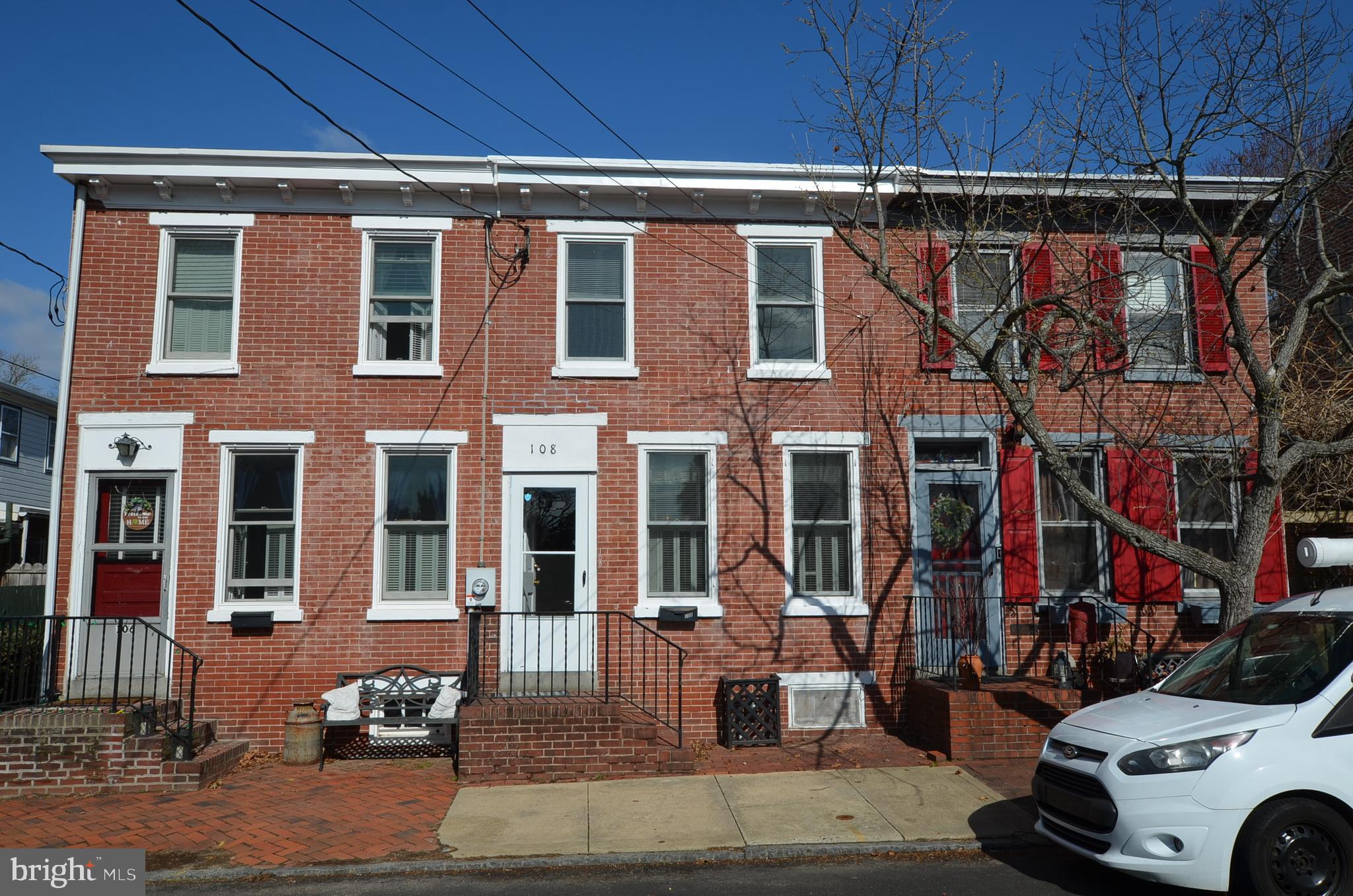 OLD NEW CASTLE - Residential