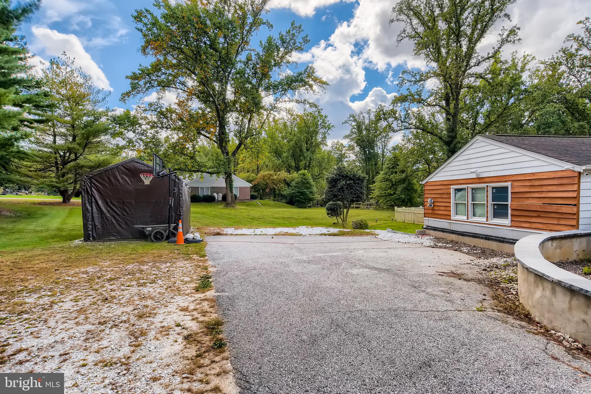 HAMPTON - Residential