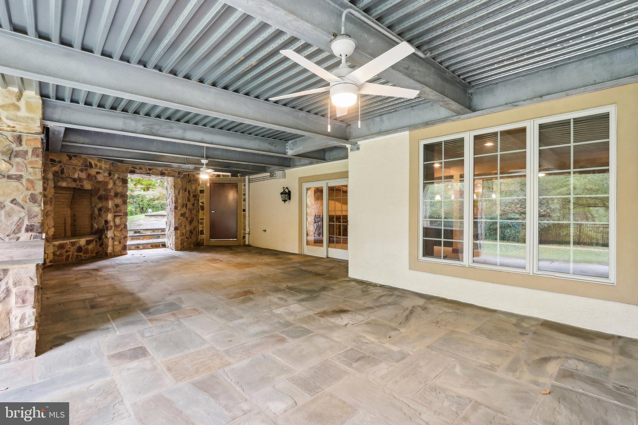 RADNOR HUNT - Residential