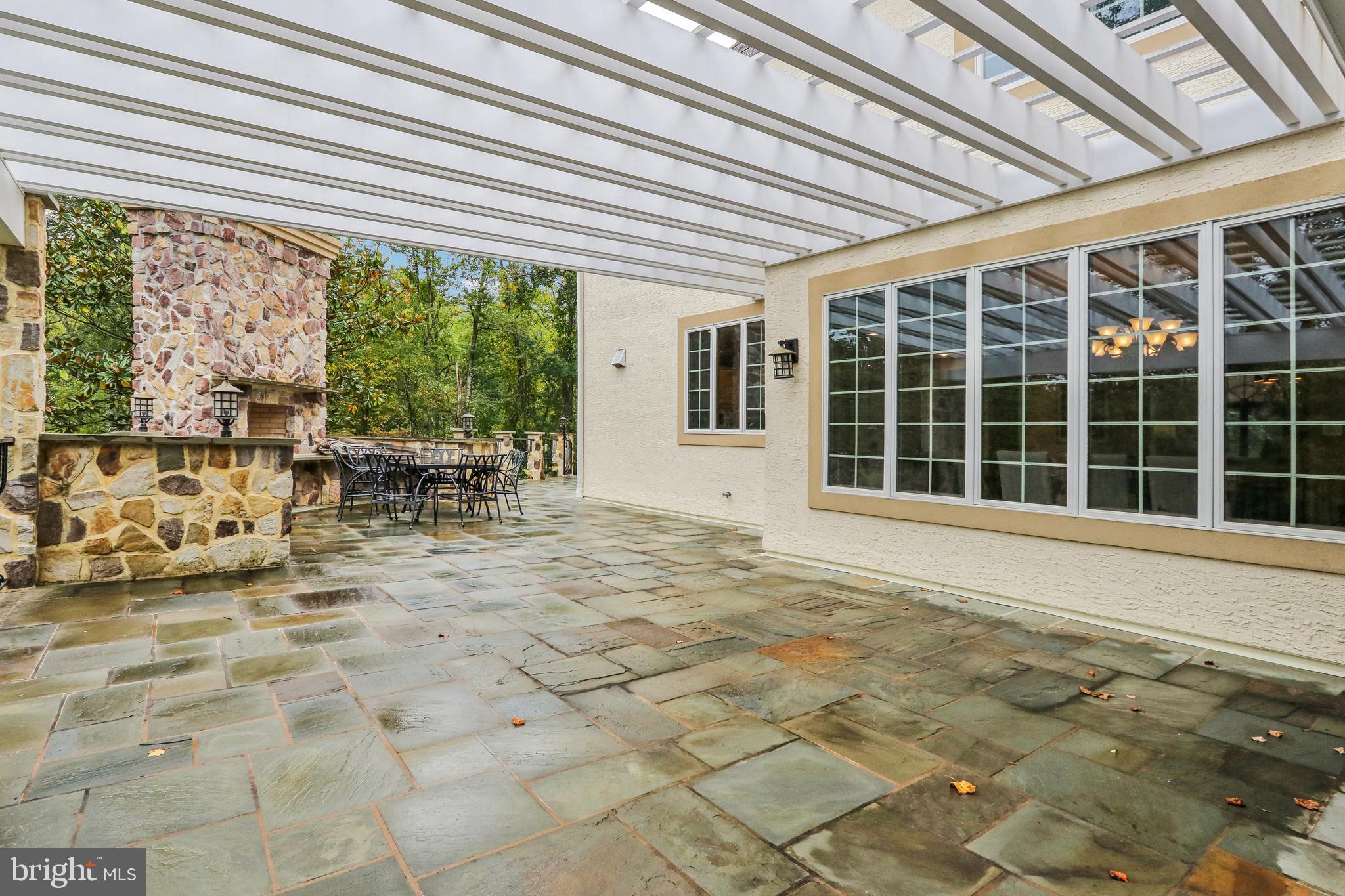 RADNOR HUNT - Residential