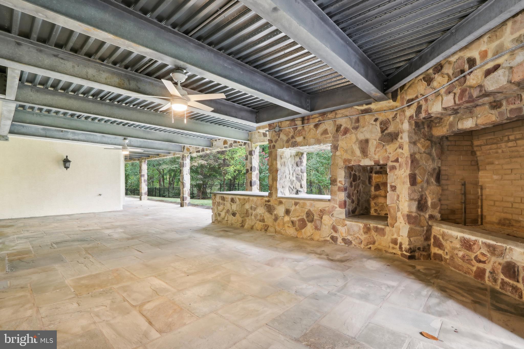 RADNOR HUNT - Residential