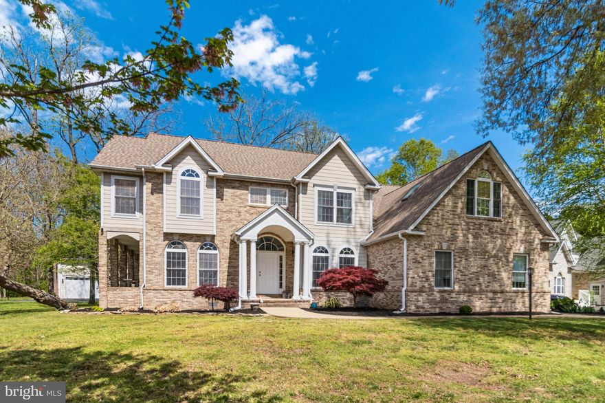 Water view comes with this large home! Over 3800 sq foot, 6-bedroom 3.5 bath home features a gourmet kitchen with granite counters, sink in island and a butler's pantry. Great views from the family room or side porch. Has front & back staircase that leads to another family room, bonus room and bedrooms. Large Owners Suite with large bath. Also, Let your dog roam free! This corner lot offers a invisible fence  for your pets perfect for the dogs. The neighborhood features a world class golf course, community pool, community boat ramp & marina, walking paths, club house, pickle ball courts, tennis, driving range & much more. It's a must see!