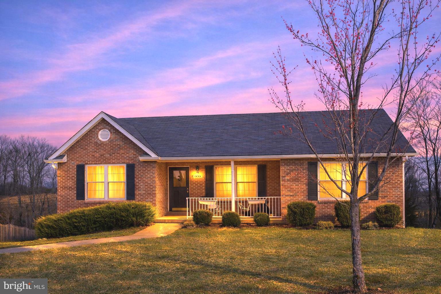 1076 STUART DRIVE
