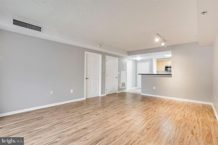 WILTON HOUSE - Residential Lease