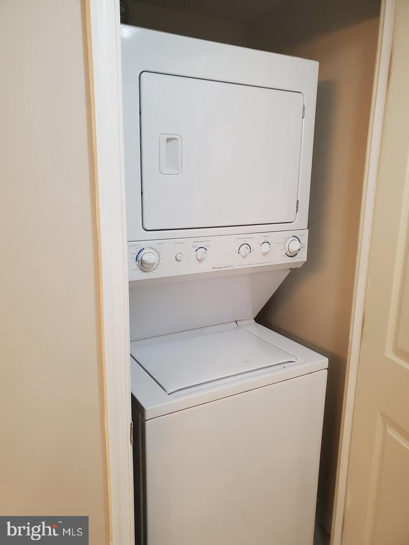 WILTON HOUSE - Residential Lease