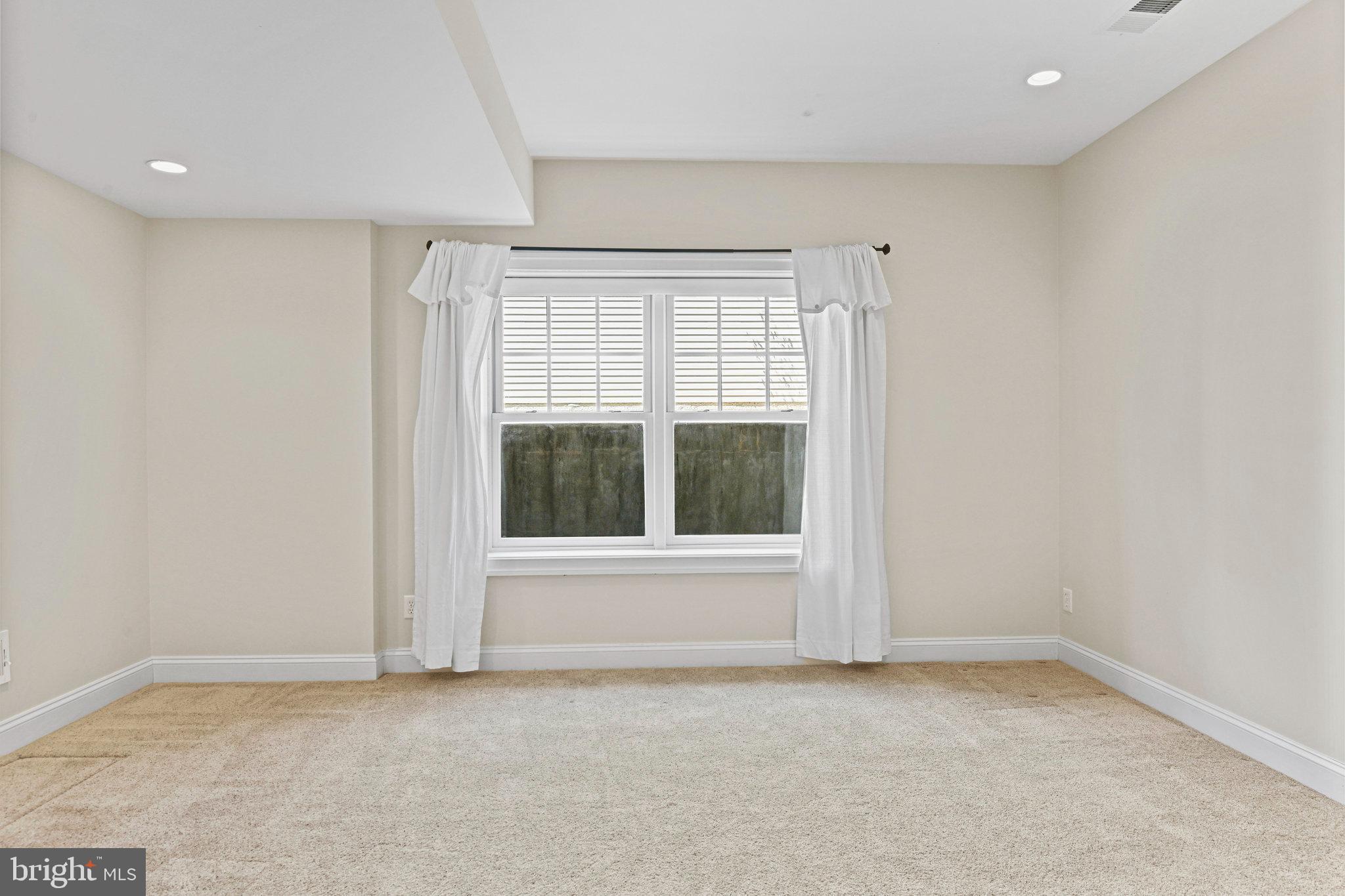 EL NIDO ESTATES - Residential