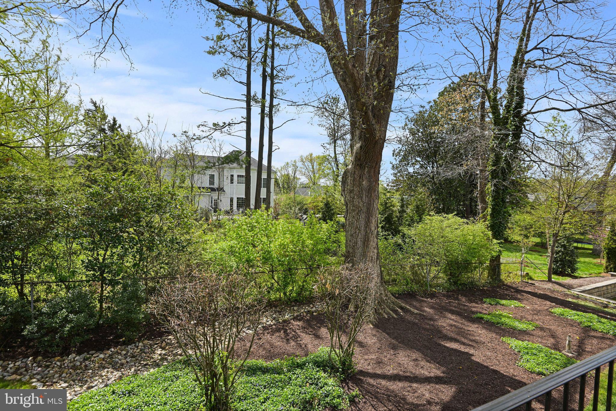 EL NIDO ESTATES - Residential