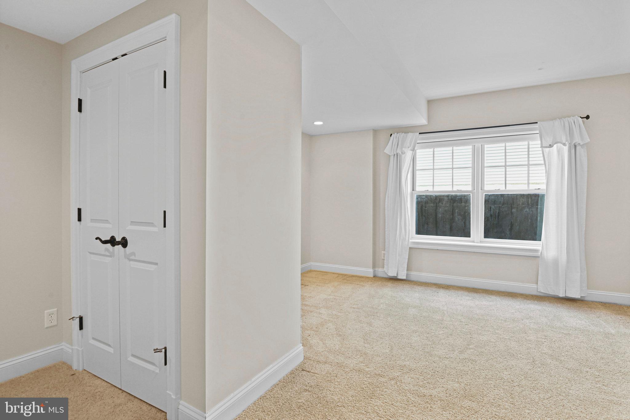 EL NIDO ESTATES - Residential