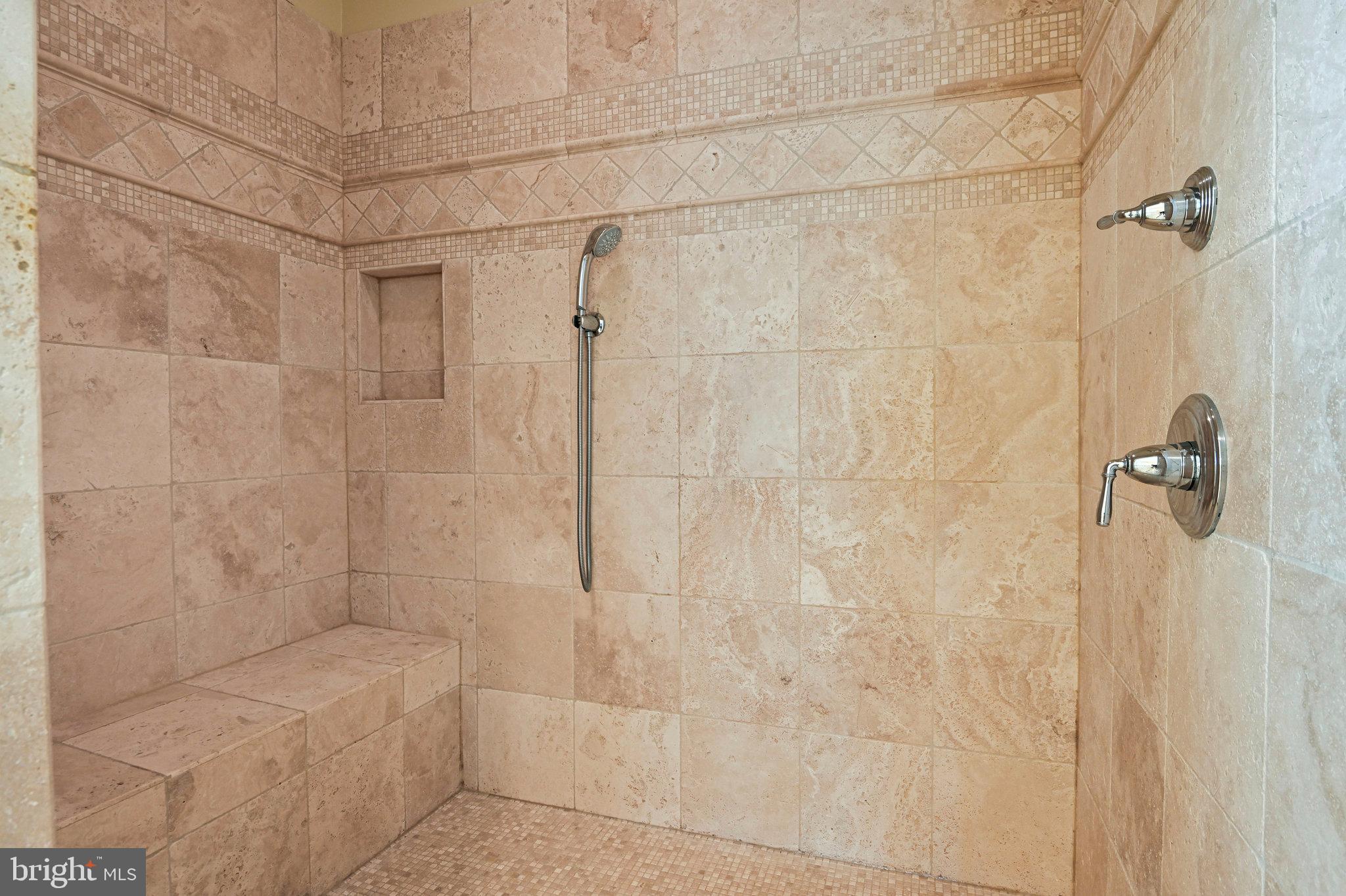 EL NIDO ESTATES - Residential