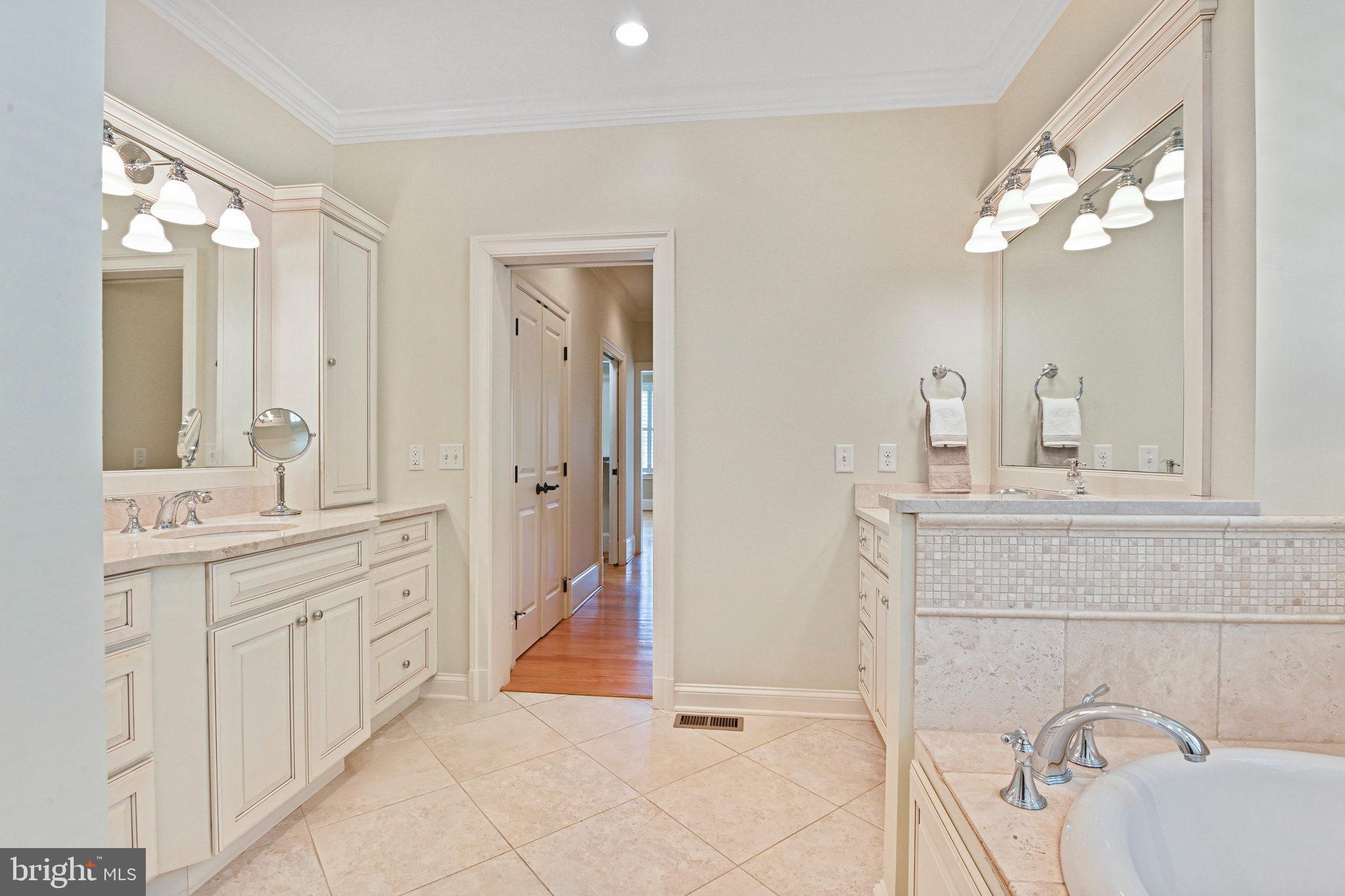 EL NIDO ESTATES - Residential