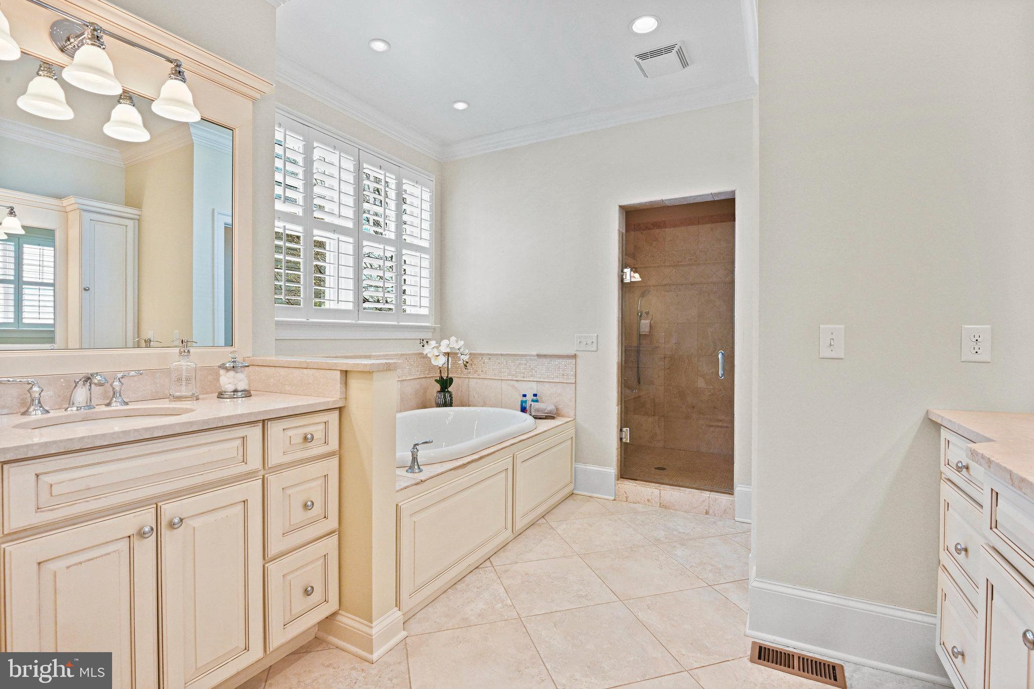 EL NIDO ESTATES - Residential