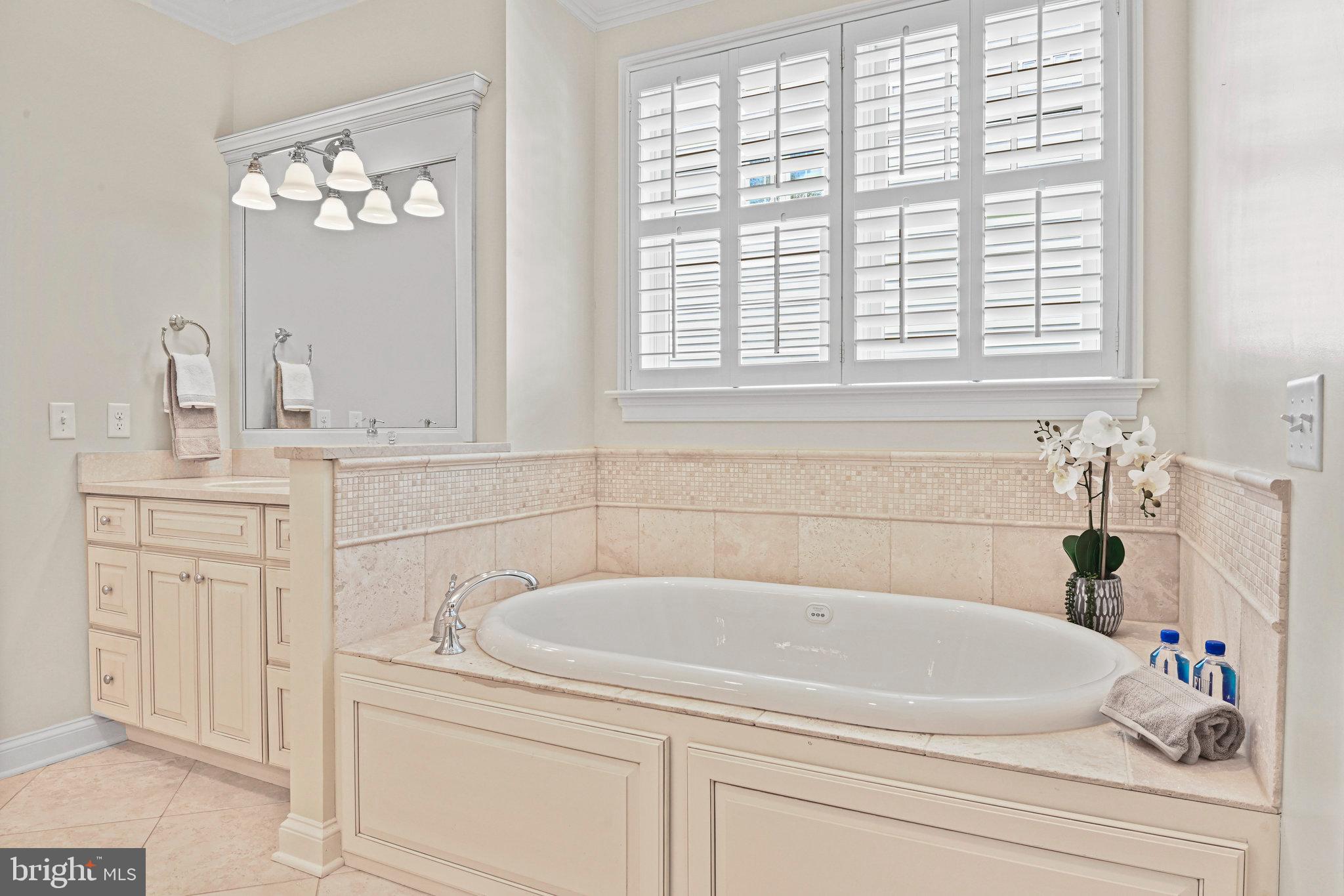 EL NIDO ESTATES - Residential