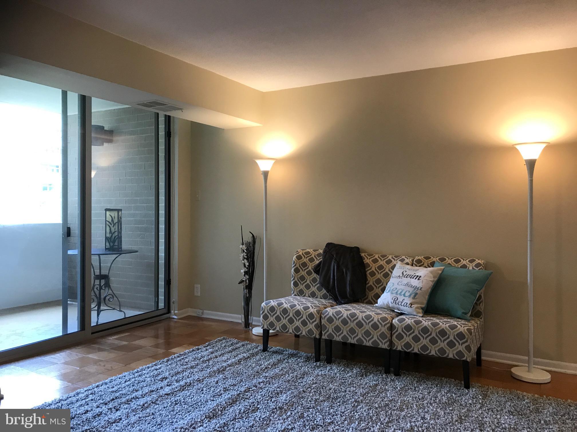 THE ELIZABETH - Residential Lease