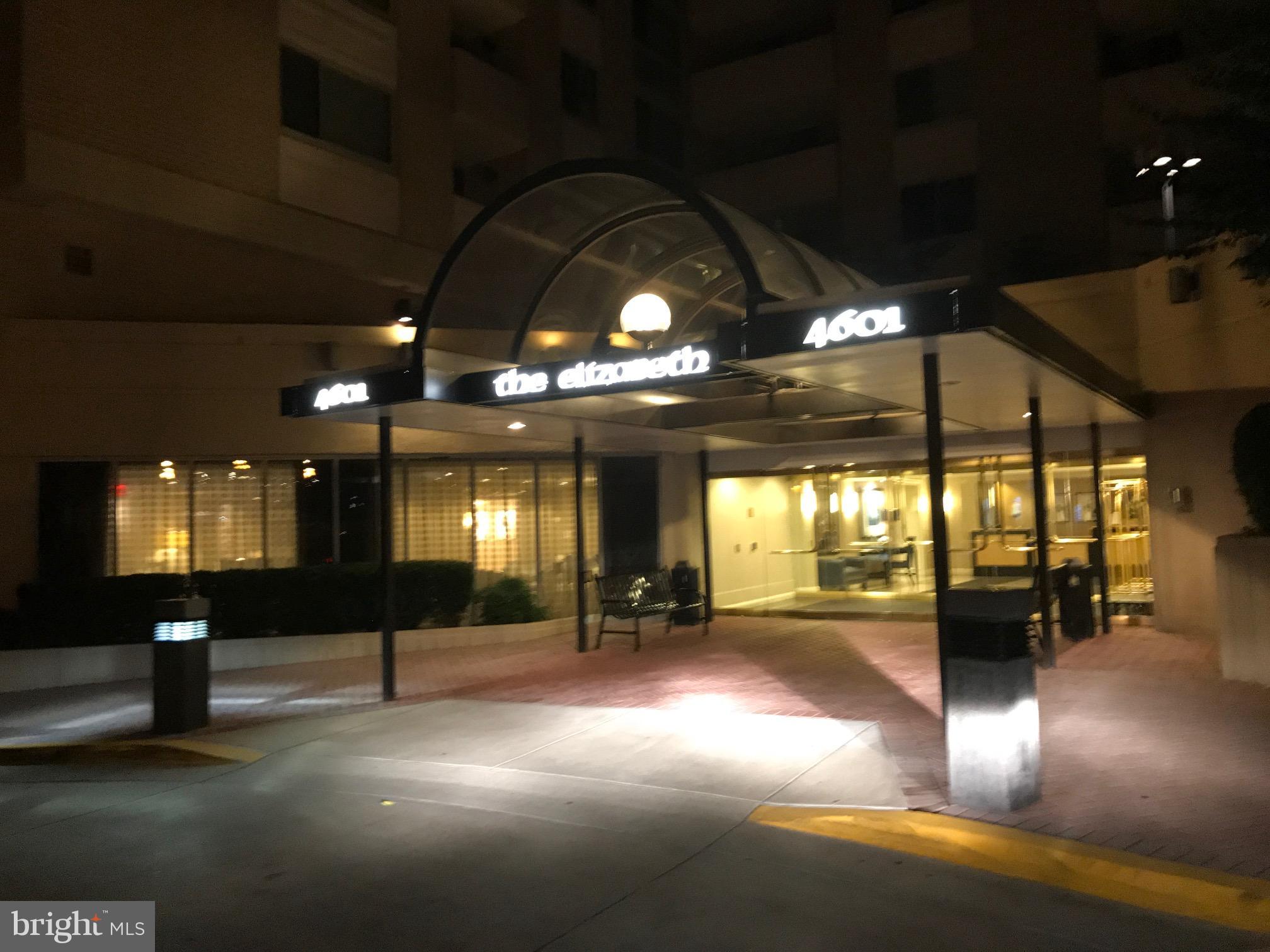 THE ELIZABETH - Residential Lease