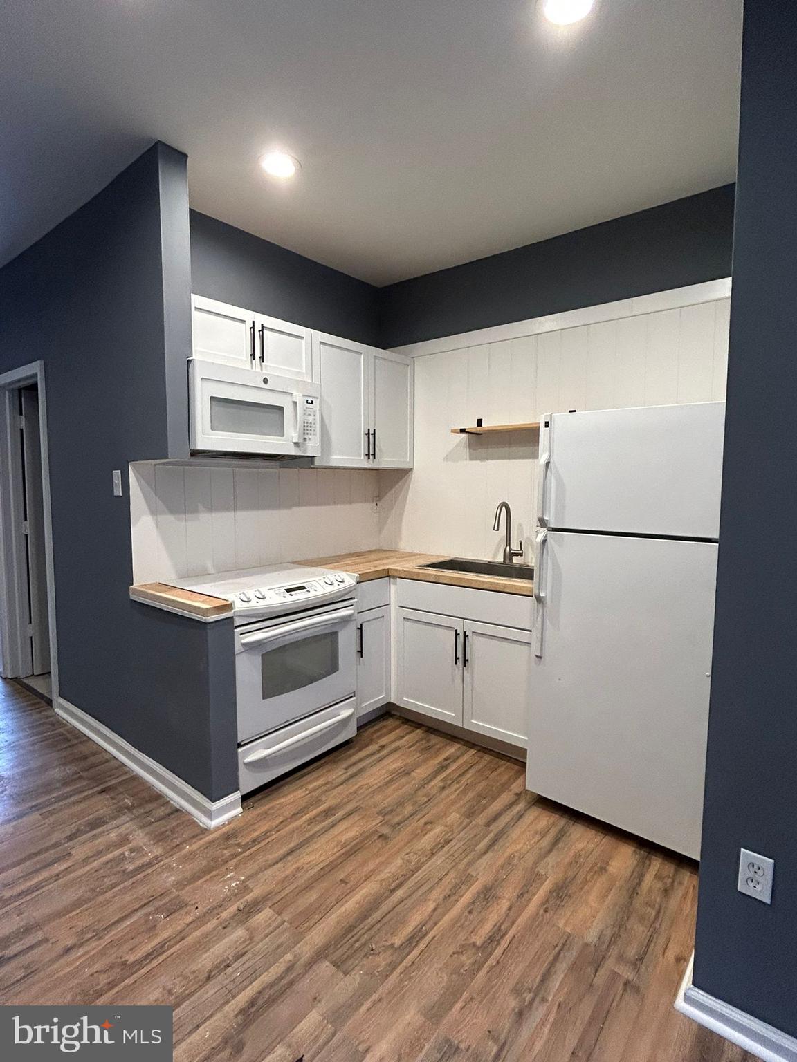 NORTH CENTRAL - Residential Lease