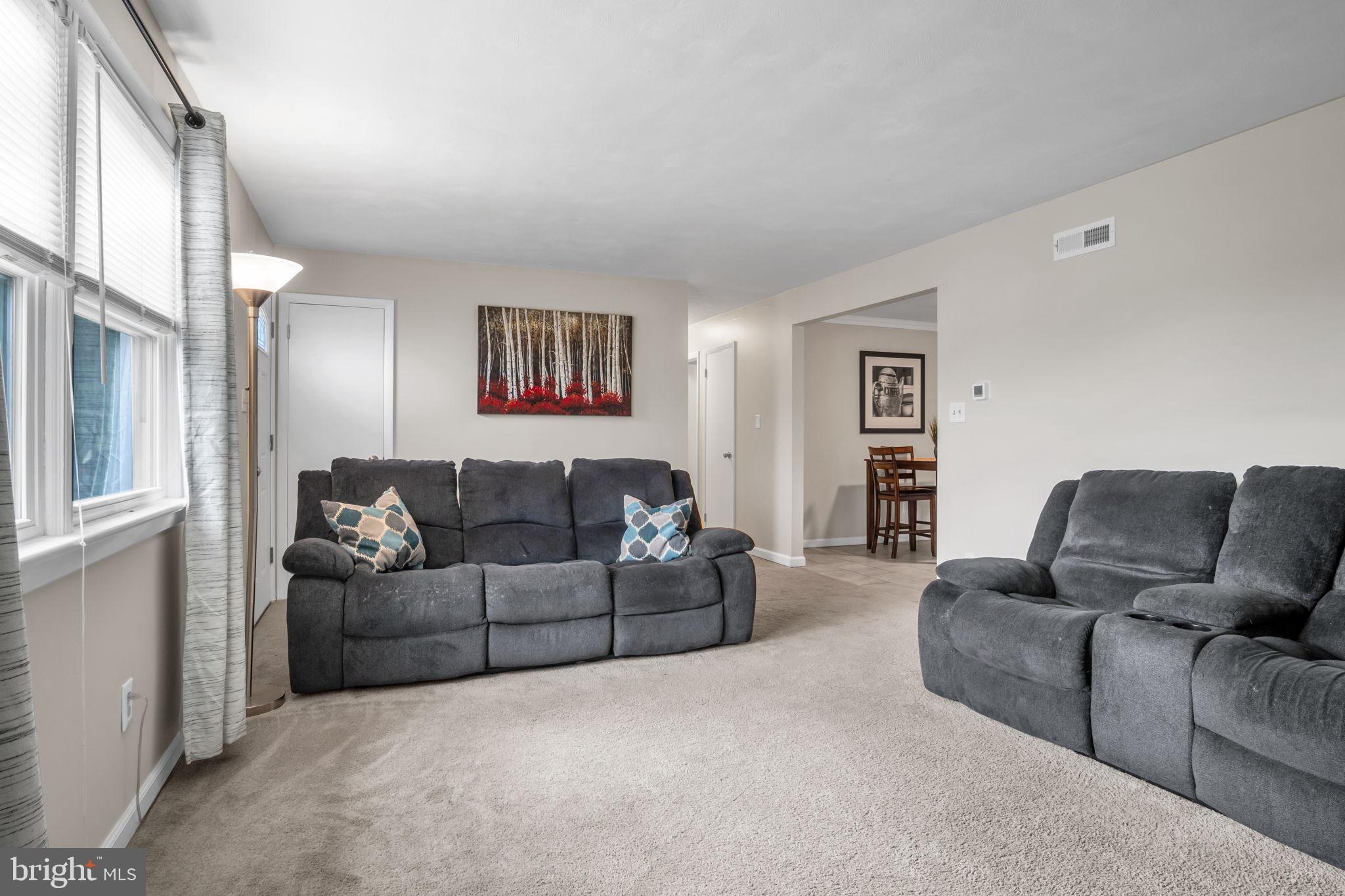 7894 MANOR DRIVE