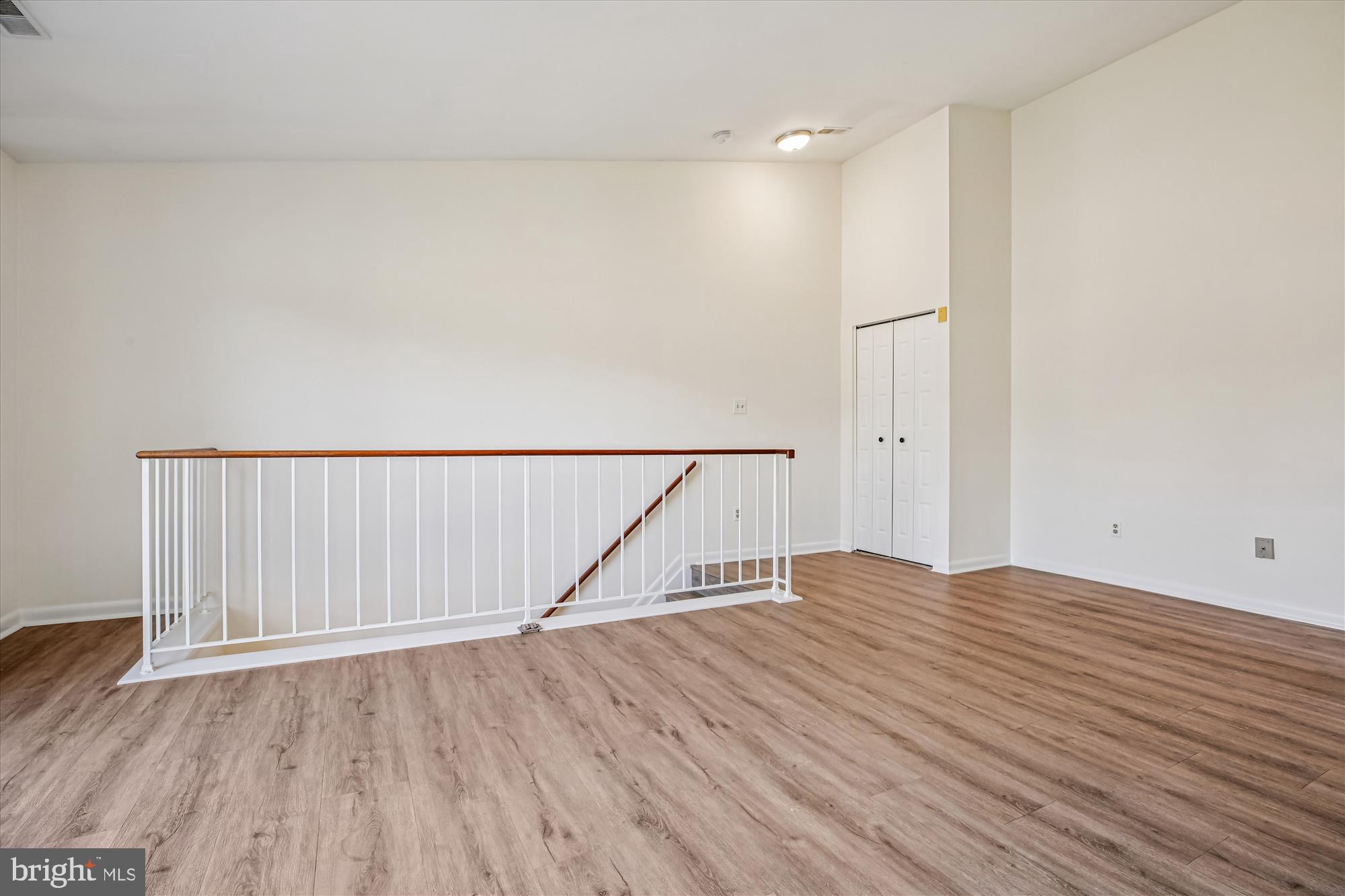 HOMELAND VILLAGE - Residential