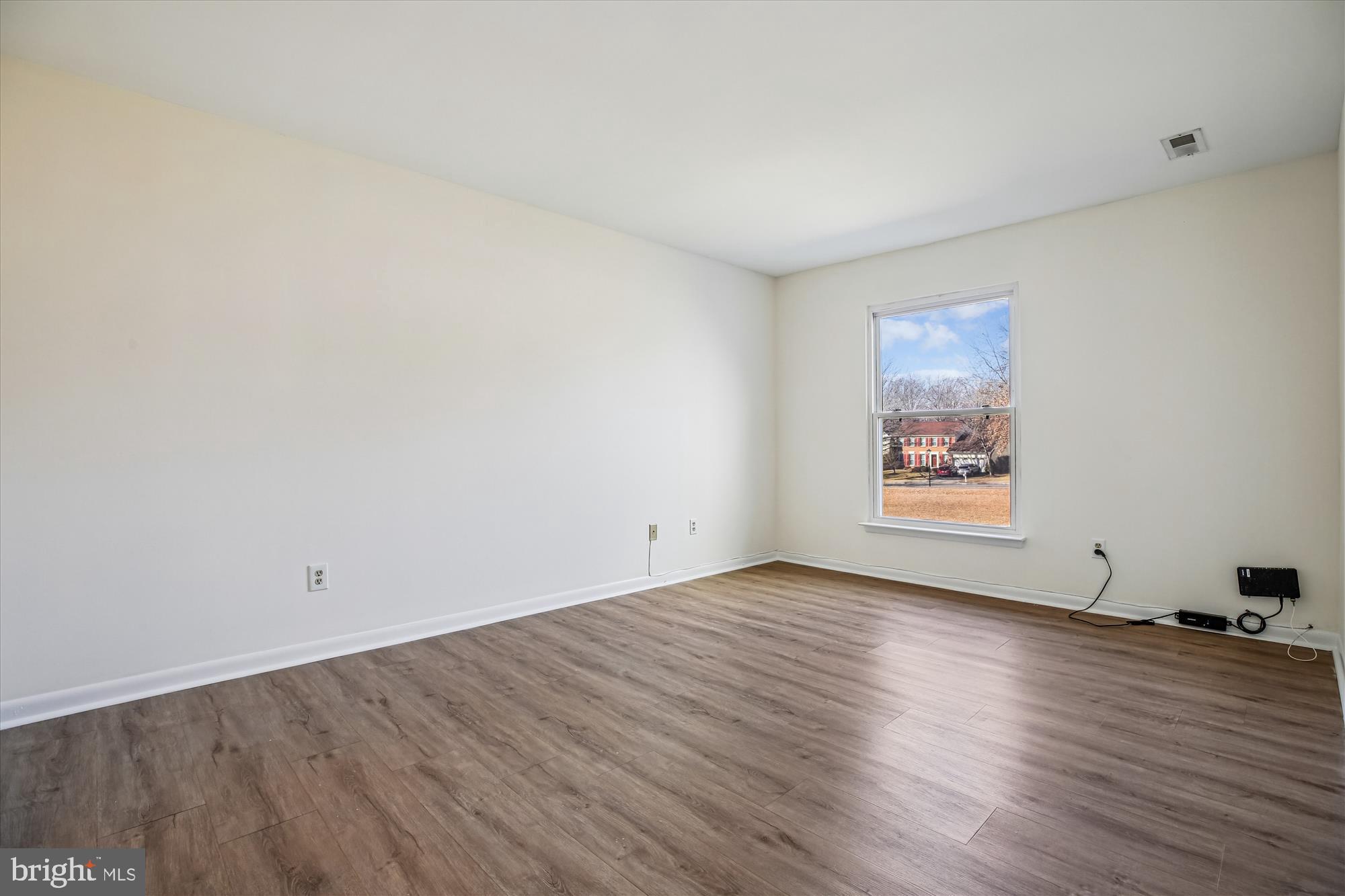 HOMELAND VILLAGE - Residential