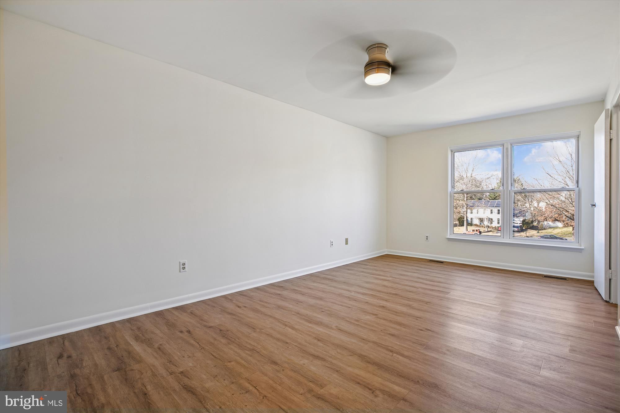 HOMELAND VILLAGE - Residential