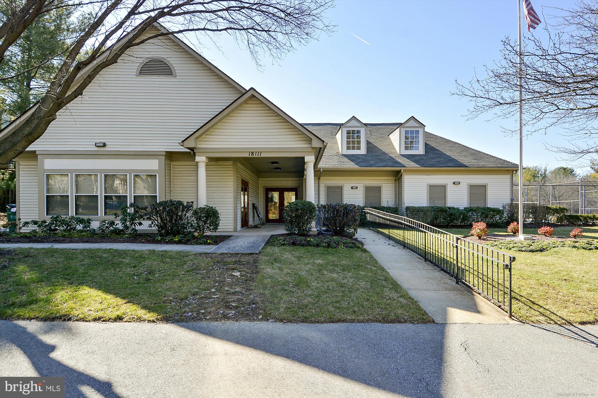 HOMELAND VILLAGE - Residential