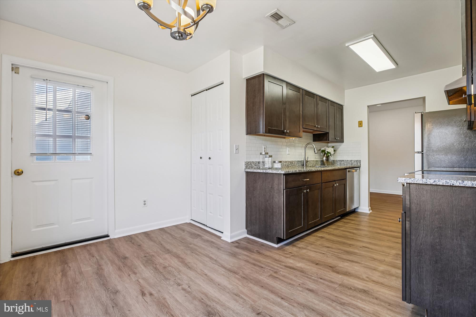 HOMELAND VILLAGE - Residential