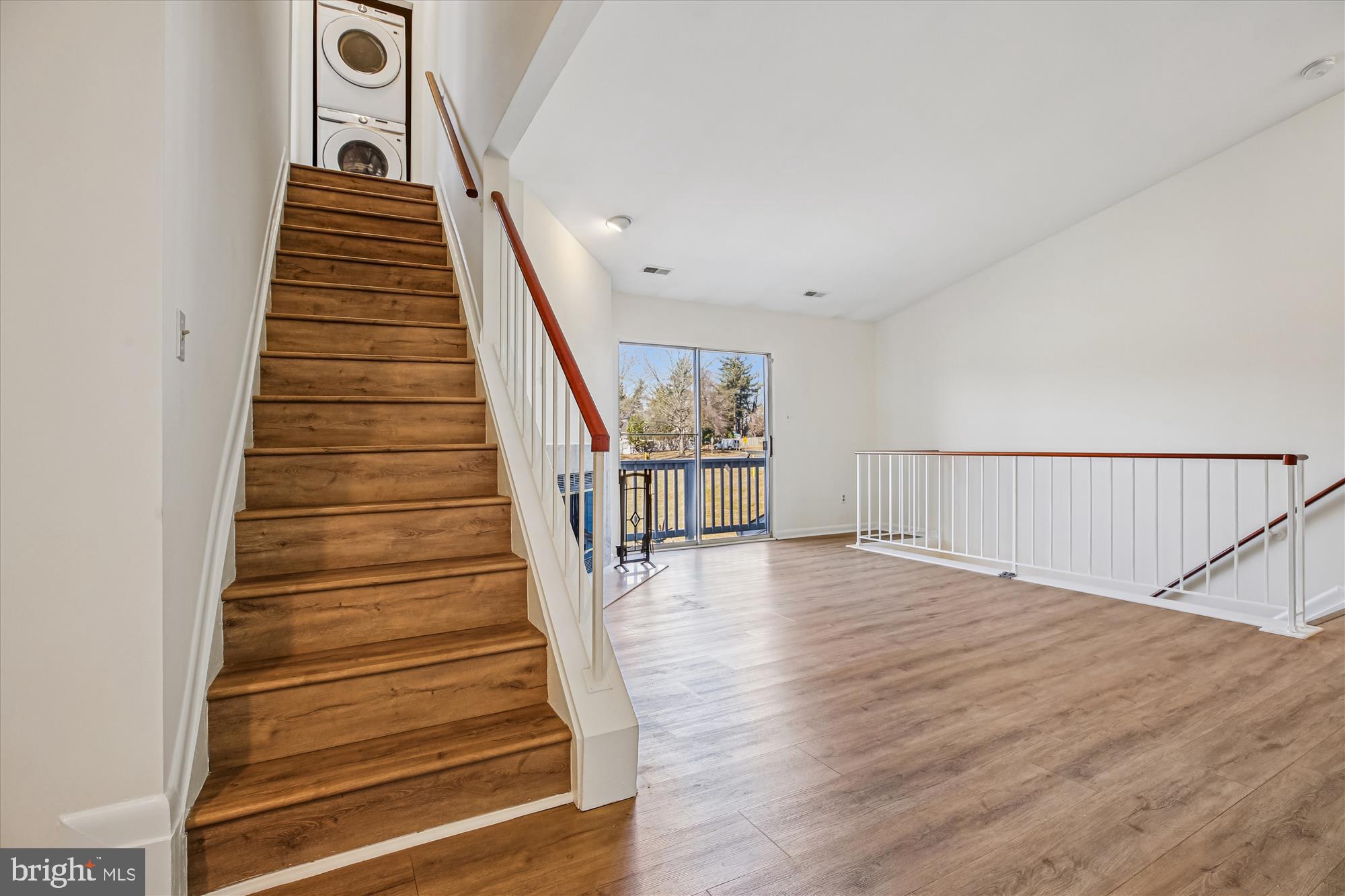 HOMELAND VILLAGE - Residential