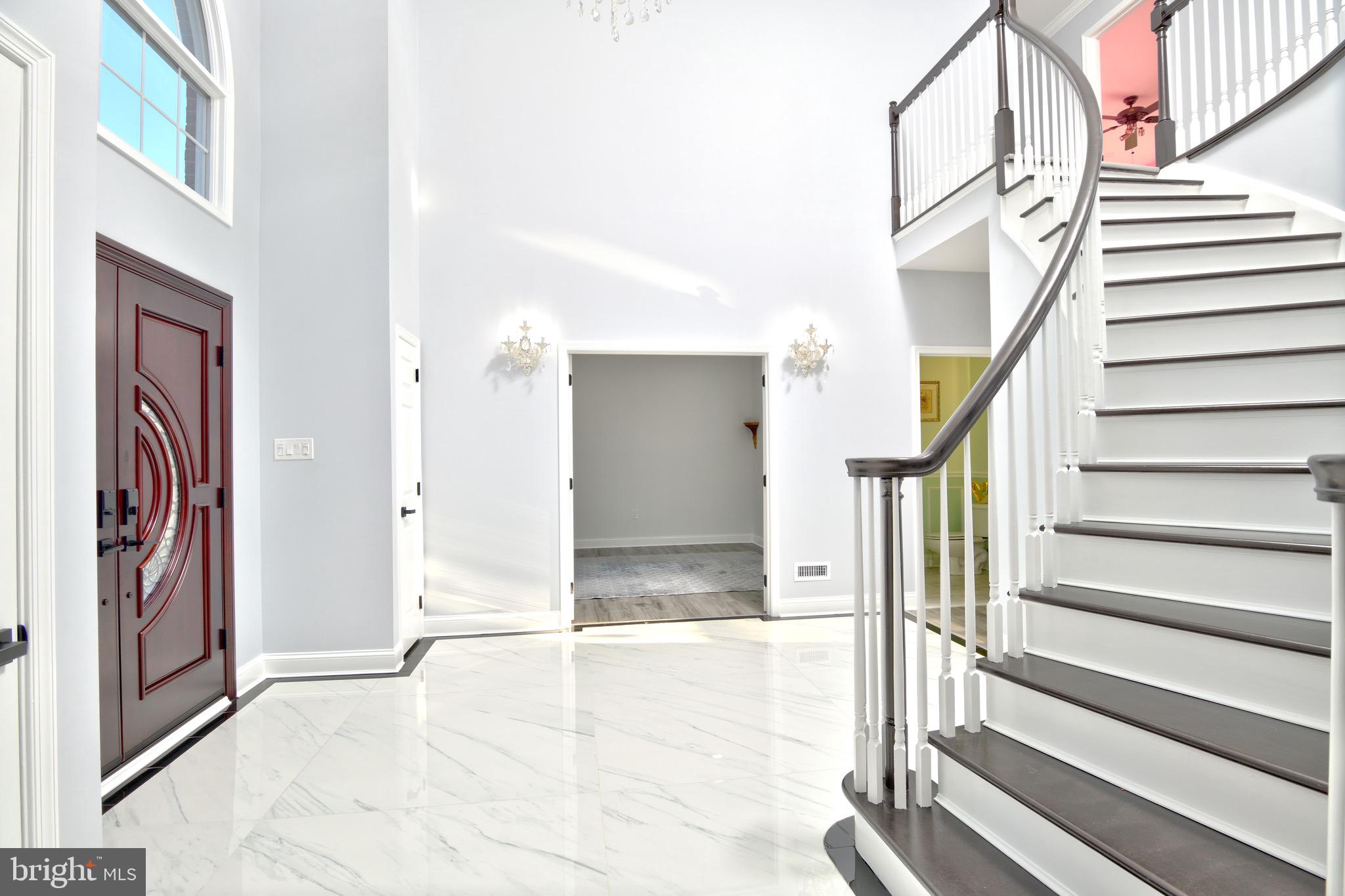 HEATHER LEA - Residential