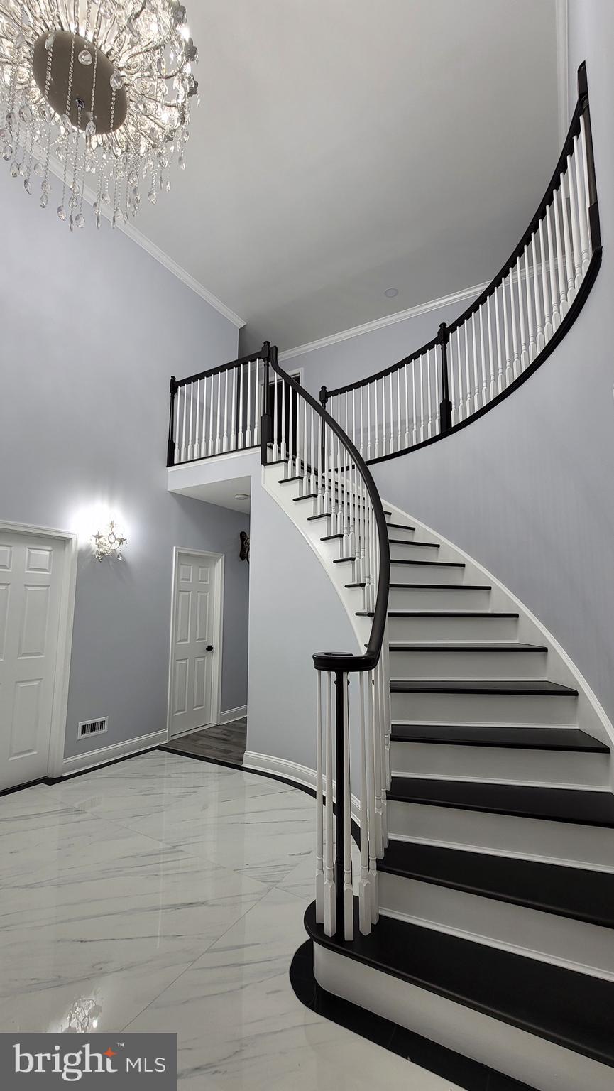 HEATHER LEA - Residential