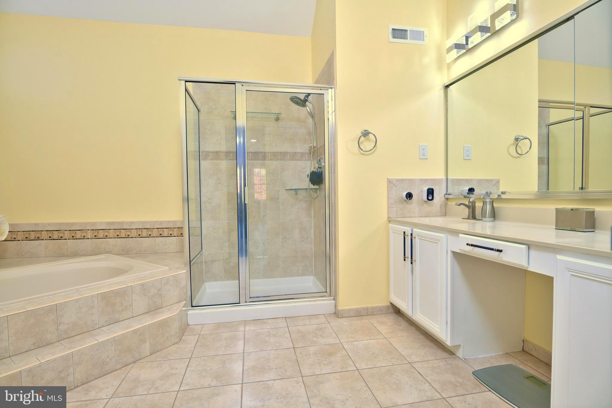 HEATHER LEA - Residential