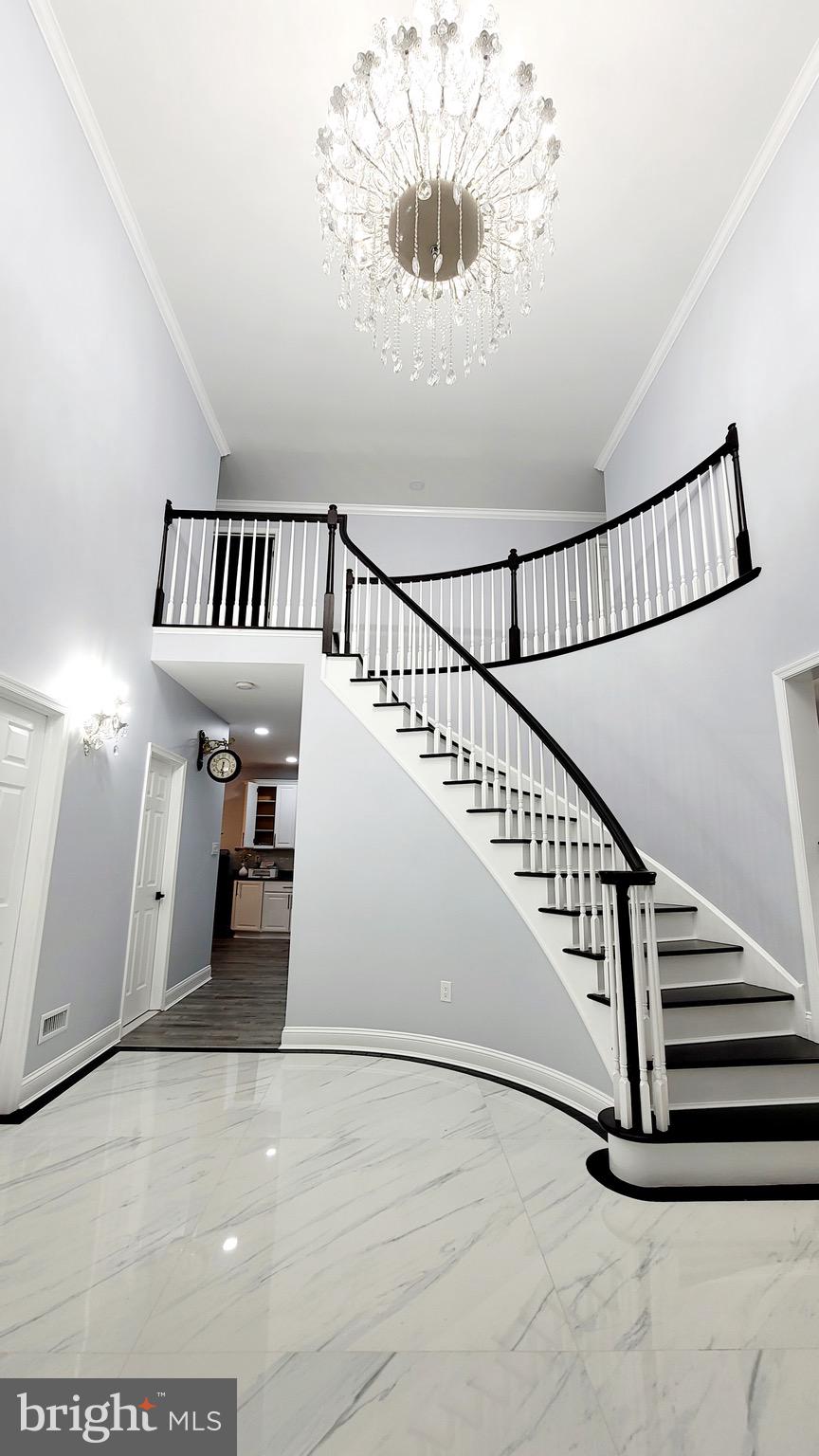 HEATHER LEA - Residential