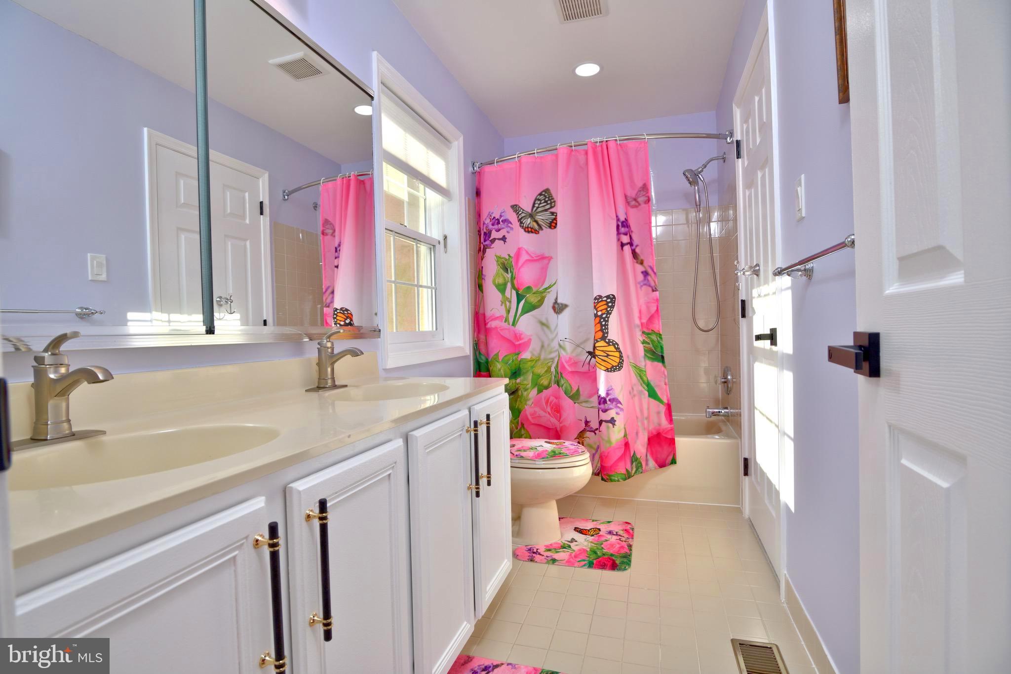 HEATHER LEA - Residential