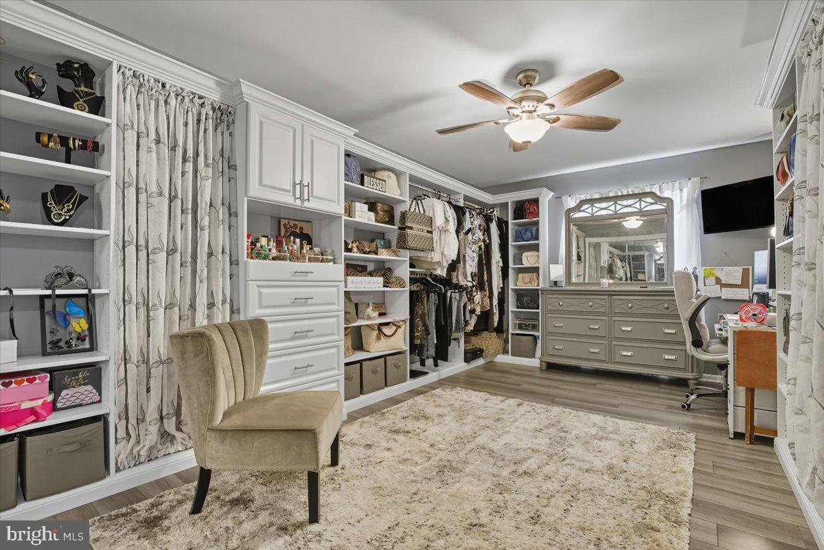 SYCAMORE HILLS - Residential