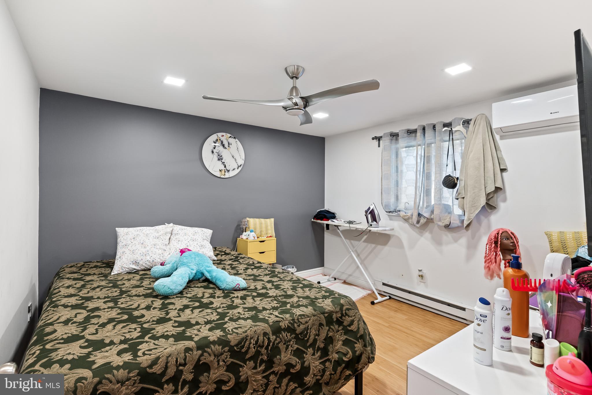 VILLAGE AT CAMELBACK - Residential