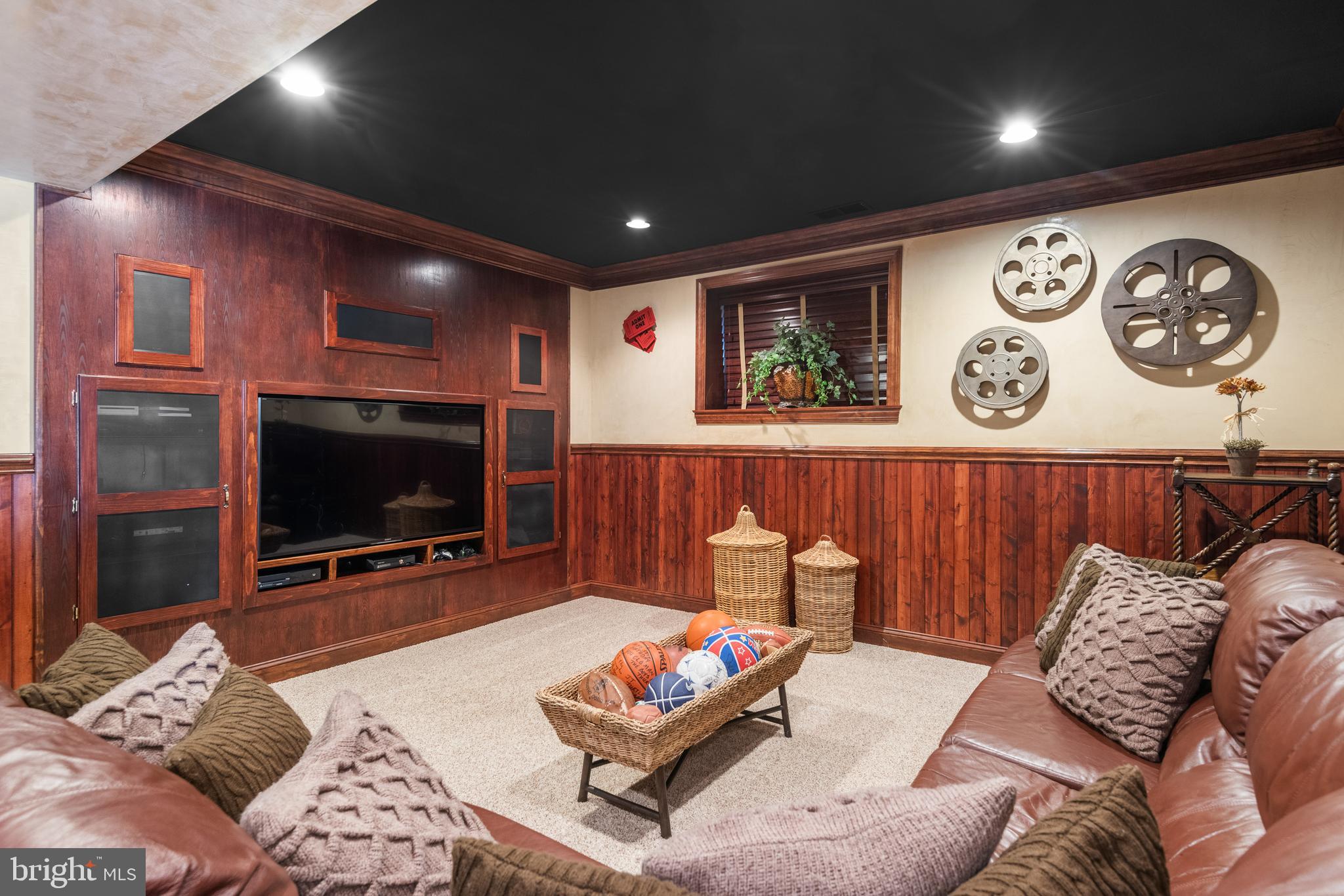 KIMBERTON HUNT - Residential